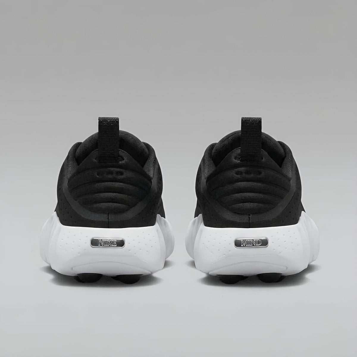 Nk Mind 002 (White Black)