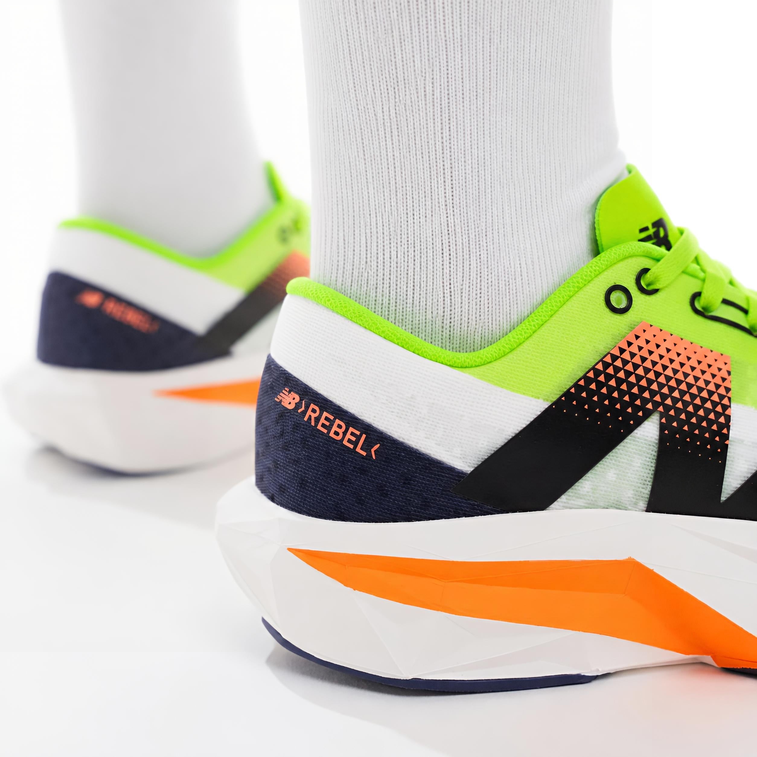 NB Fuelcell Rebel V4 (Lime Hot Mango)