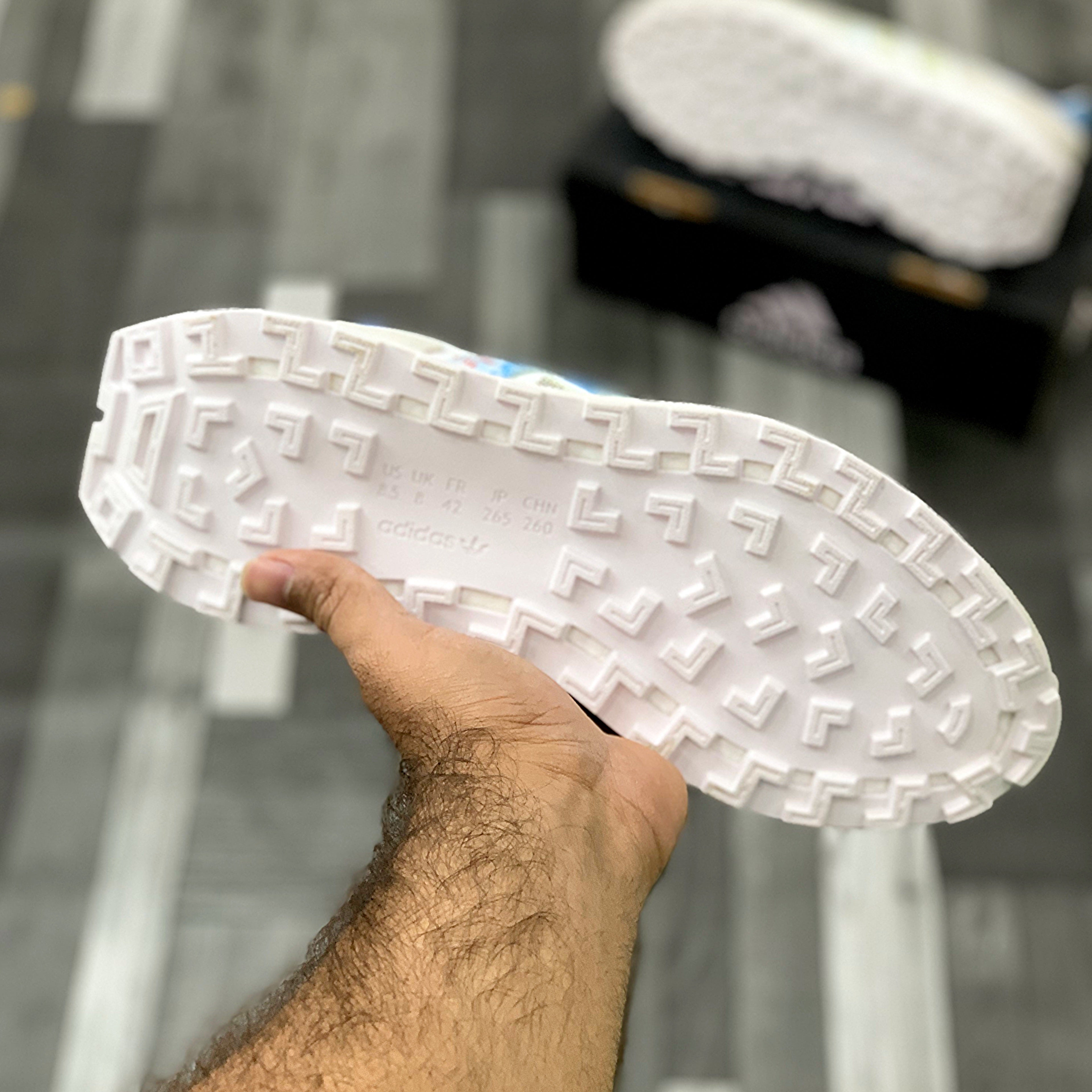 Adi Retropy E5 Trainers (Blue Art)