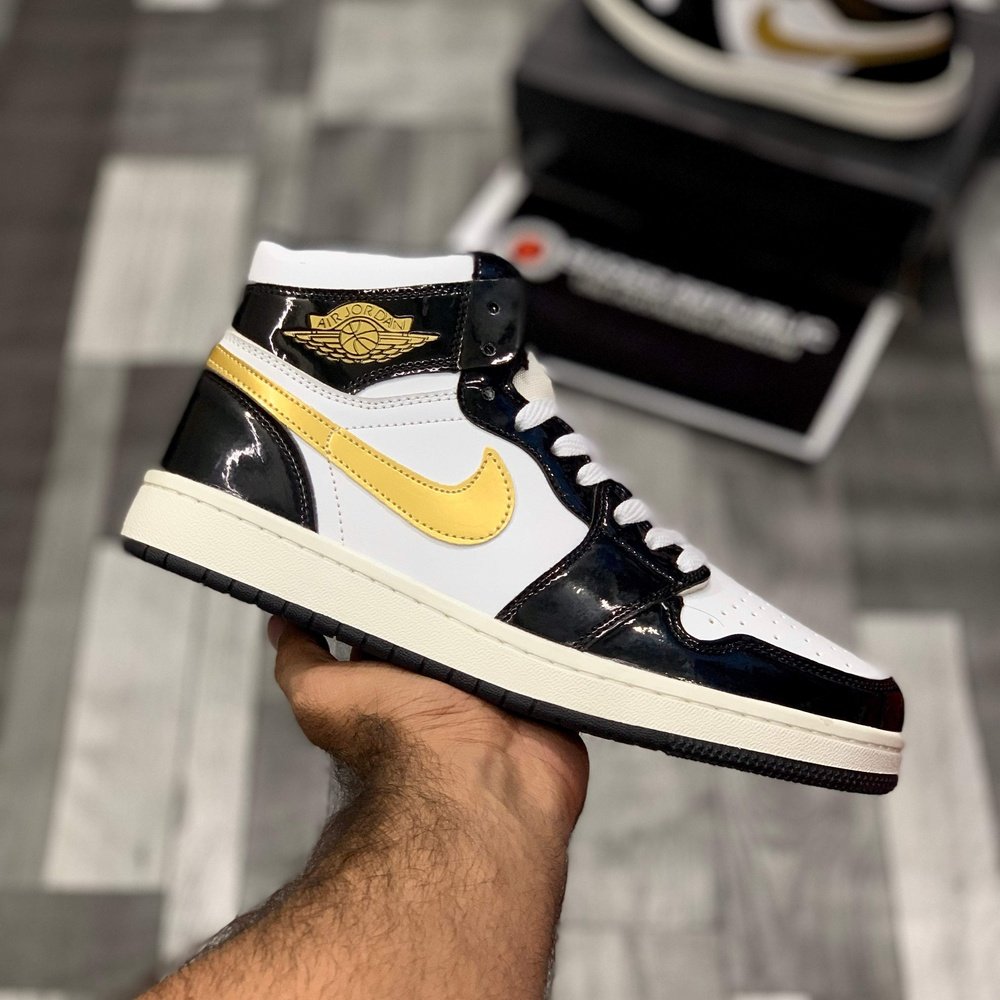 AJ-1 High Patent Black Classic Style, Shiny Finish