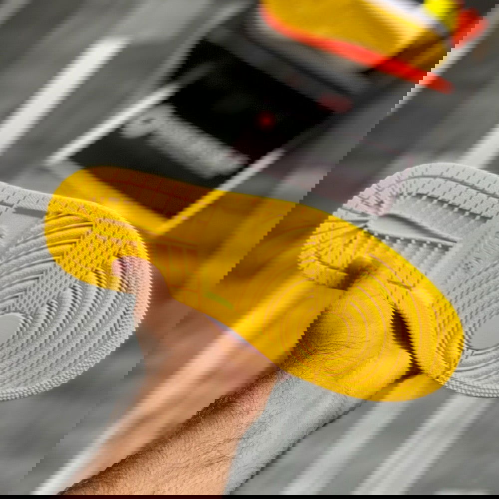 Aj-1 lows Traviis (Yellow) - ShoesRepublic