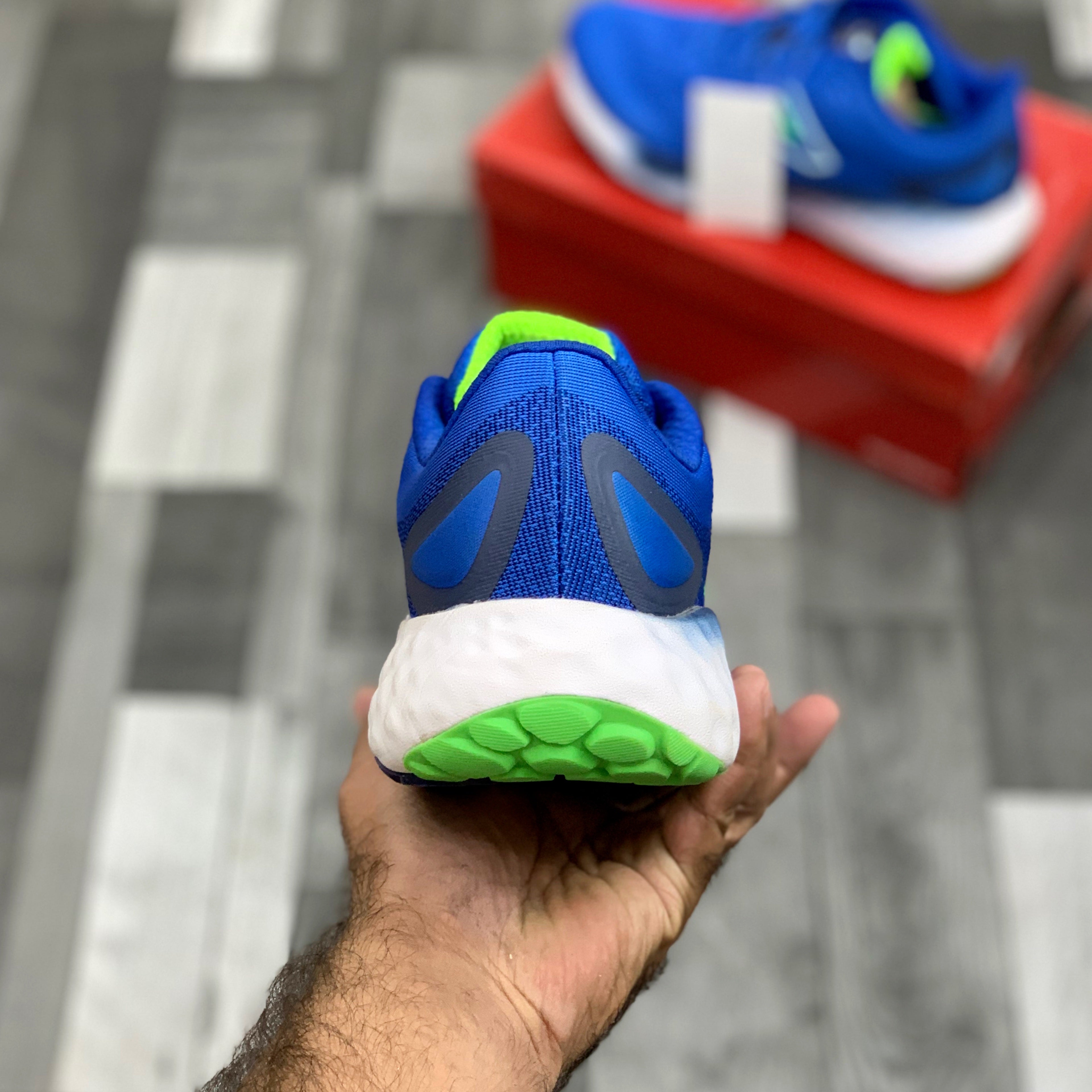 NB Fresh Foam Evoz V2 (Electric Blue)