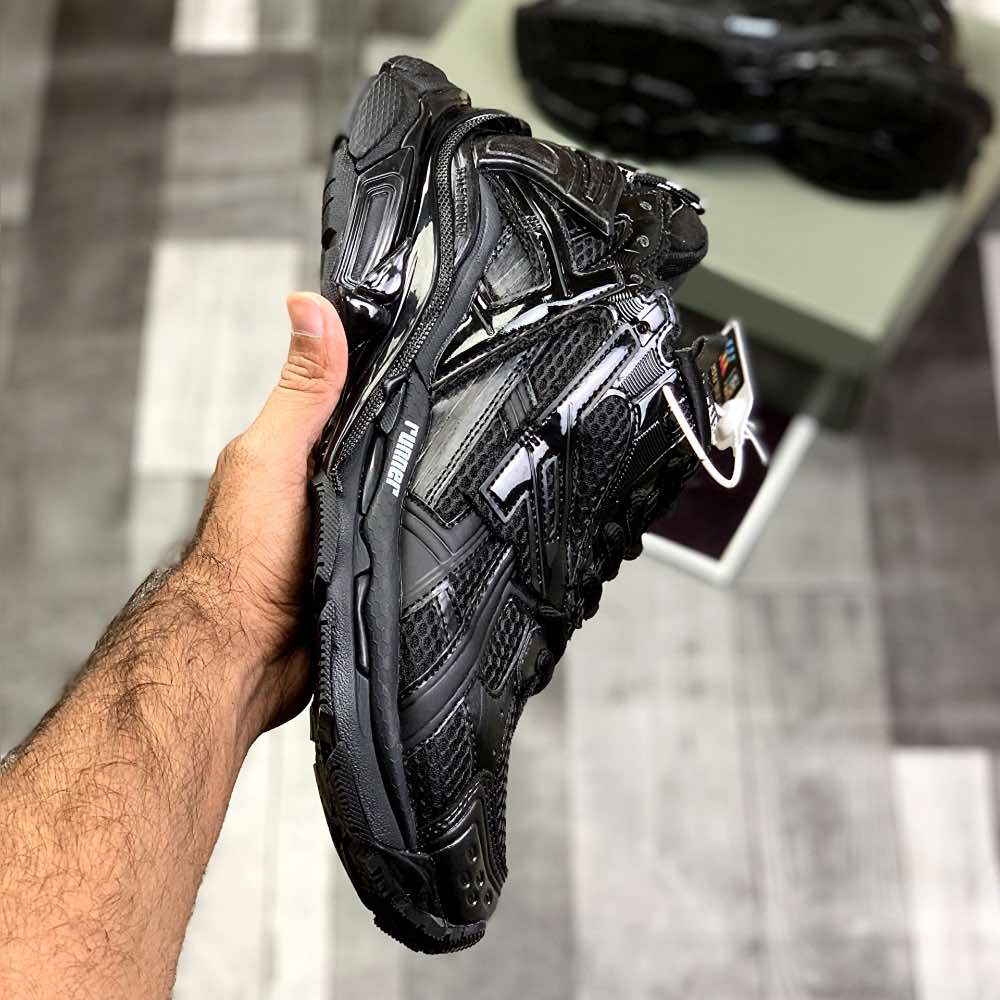 Ballenciiaga Runner (Triiple Black)Top Premium Batch - ShoesRepublic