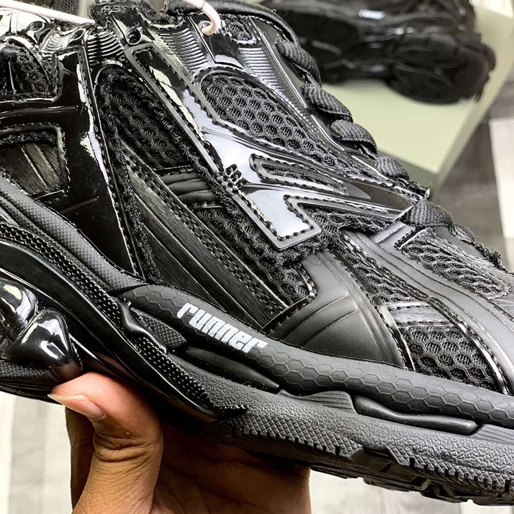 Ballenciiaga Runner (Triiple Black)Top Premium Batch - ShoesRepublic