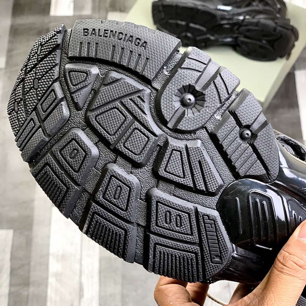 Ballenciiaga Runner (Triiple Black)Top Premium Batch - ShoesRepublic