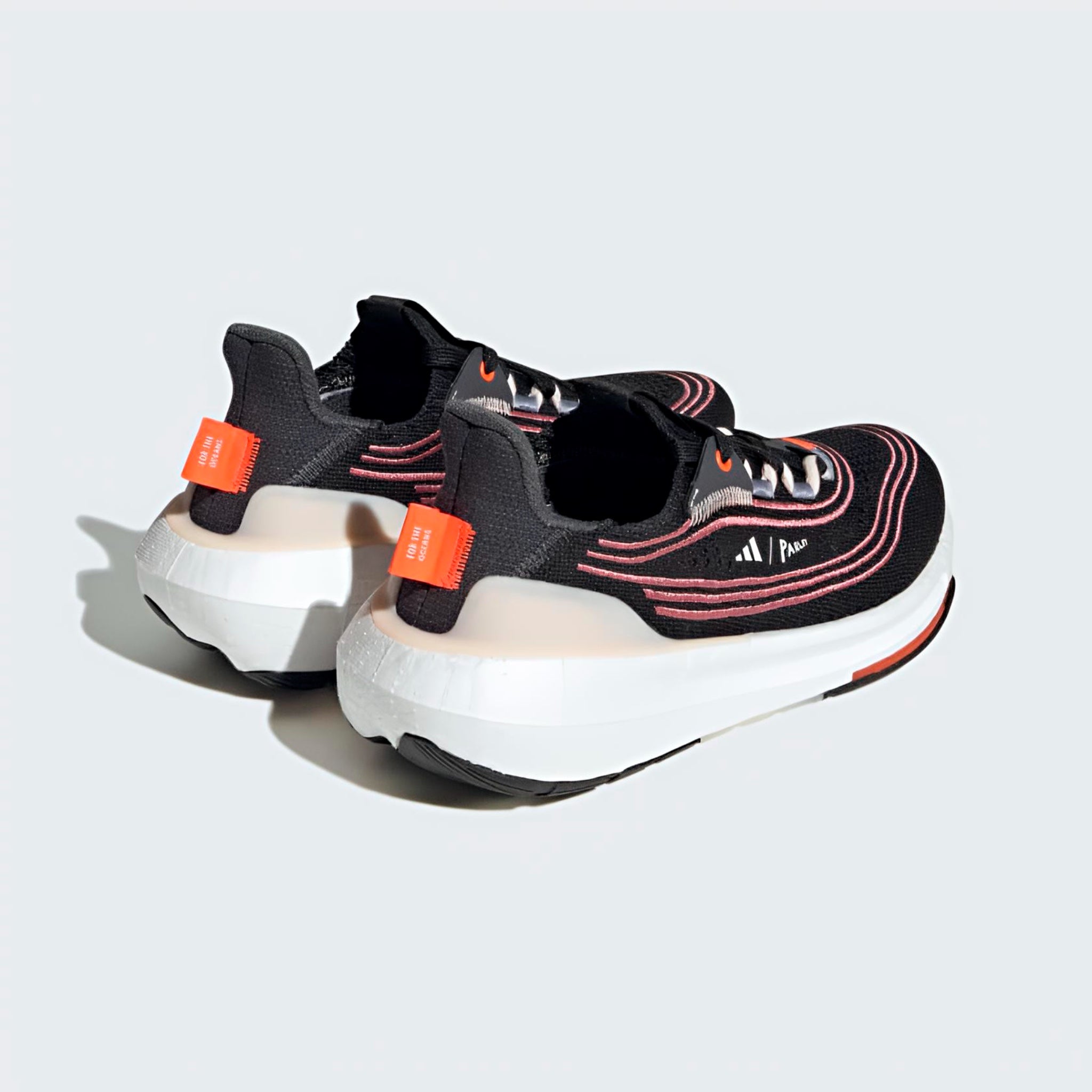 UB LightBoost 23 x Parleyy (Black Red)