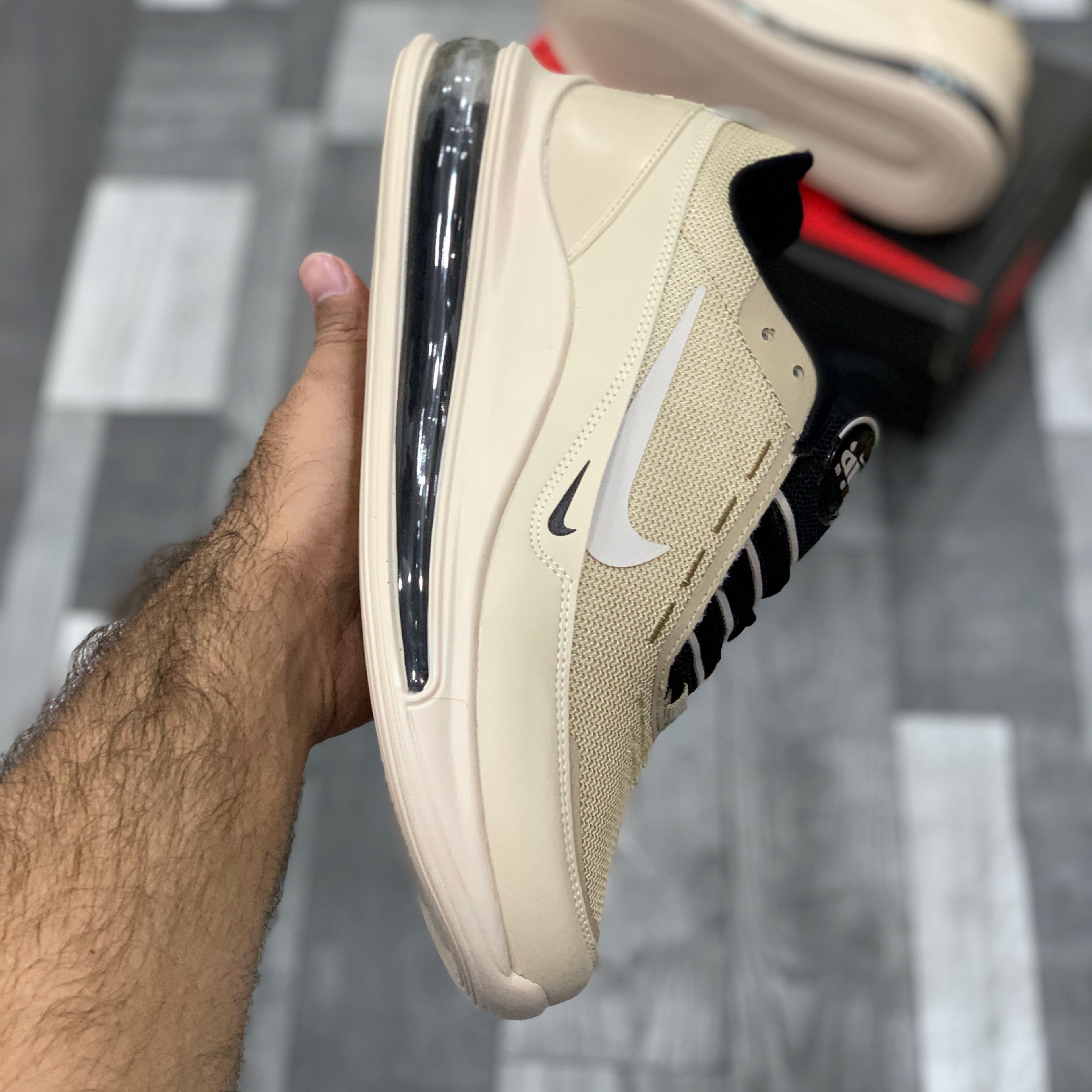 Air Max (Beige)