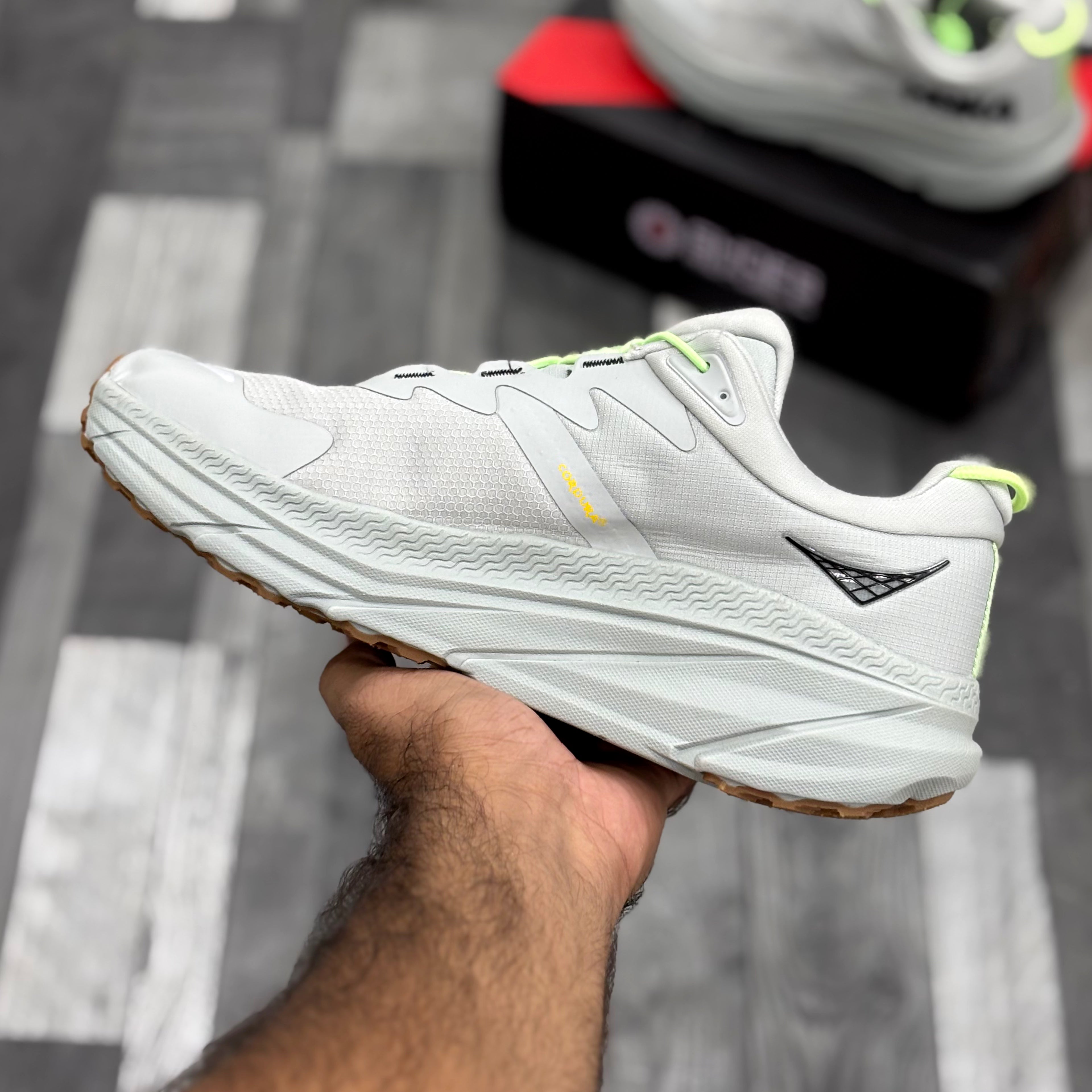 Hoka Transport (Harbor Mist Lime Glow)
