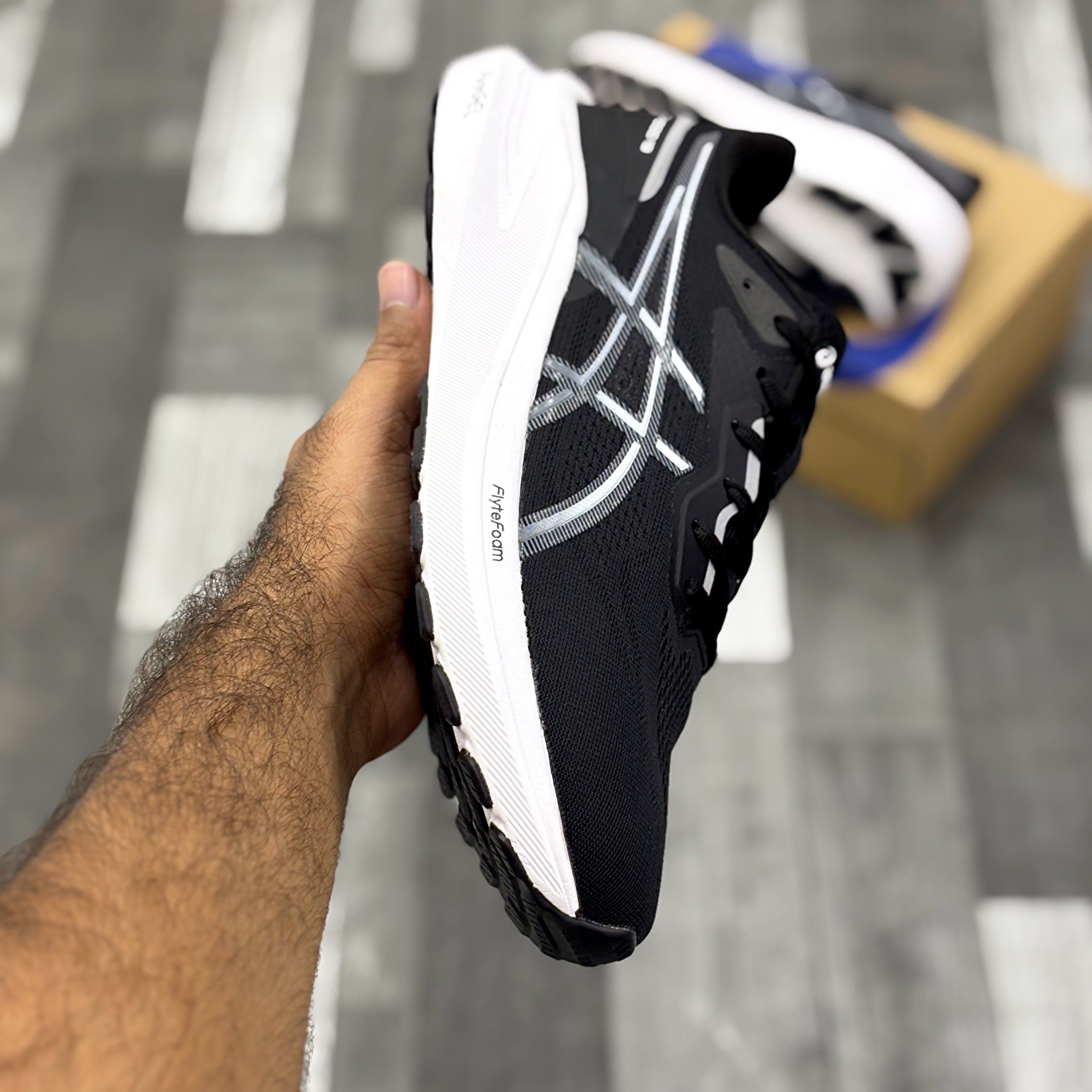 Asics GT-1000 13 (Black White)