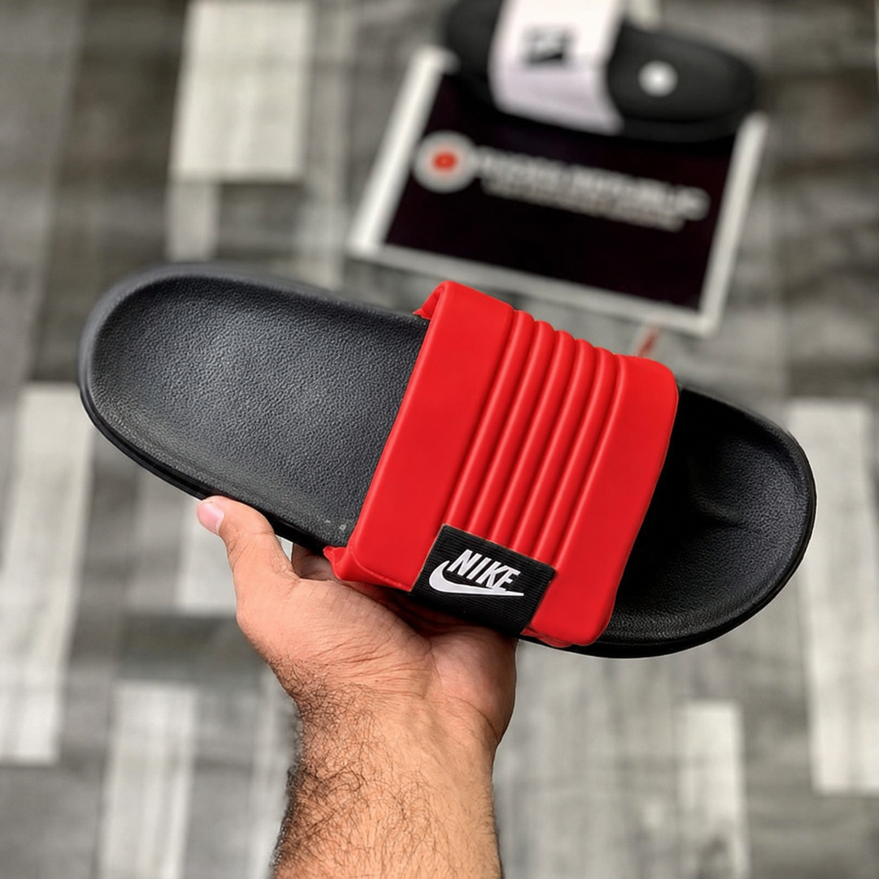 NK off-courtt adjust slide (Bred)