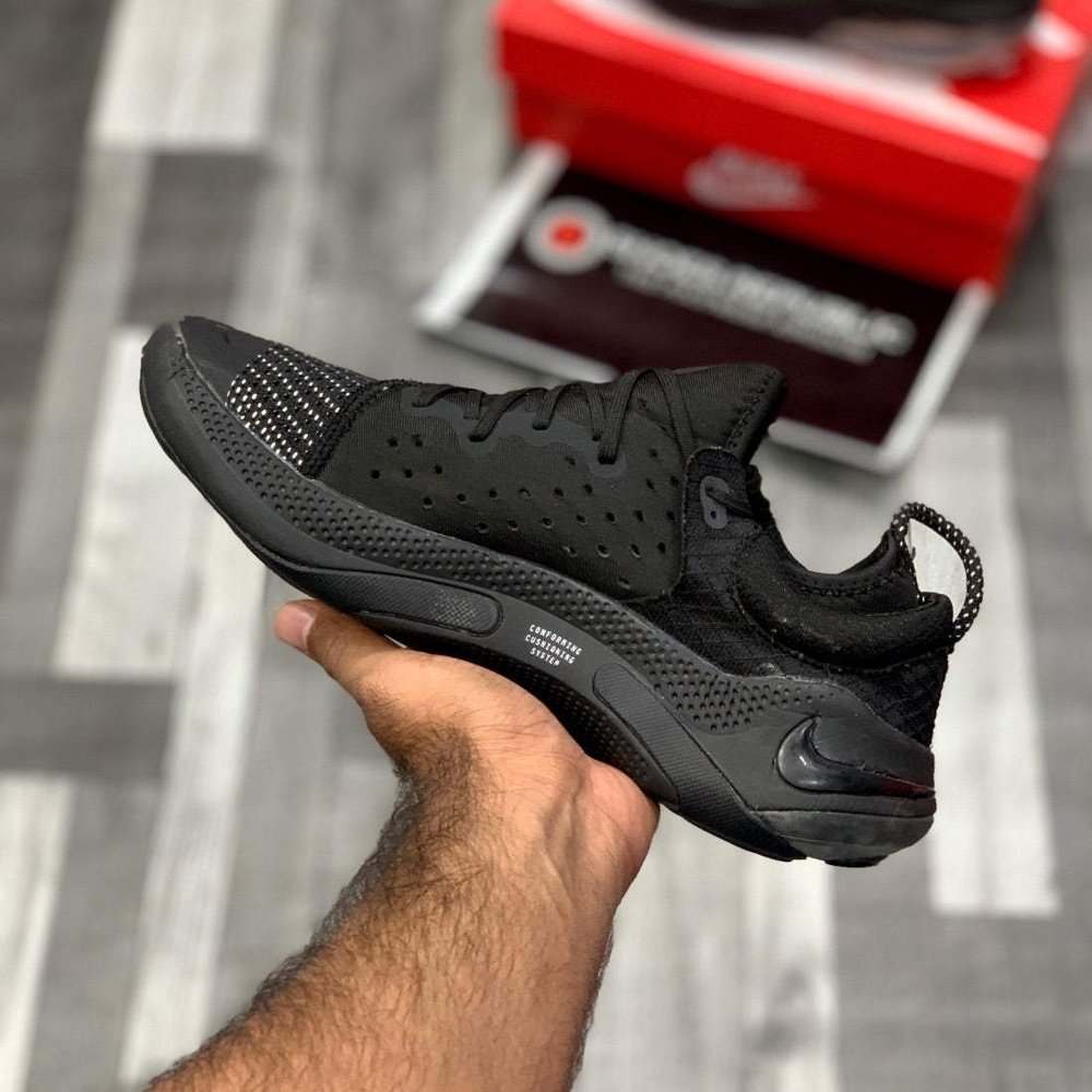 Joyriide Runn Flykniit (All Black) - ShoesRepublic