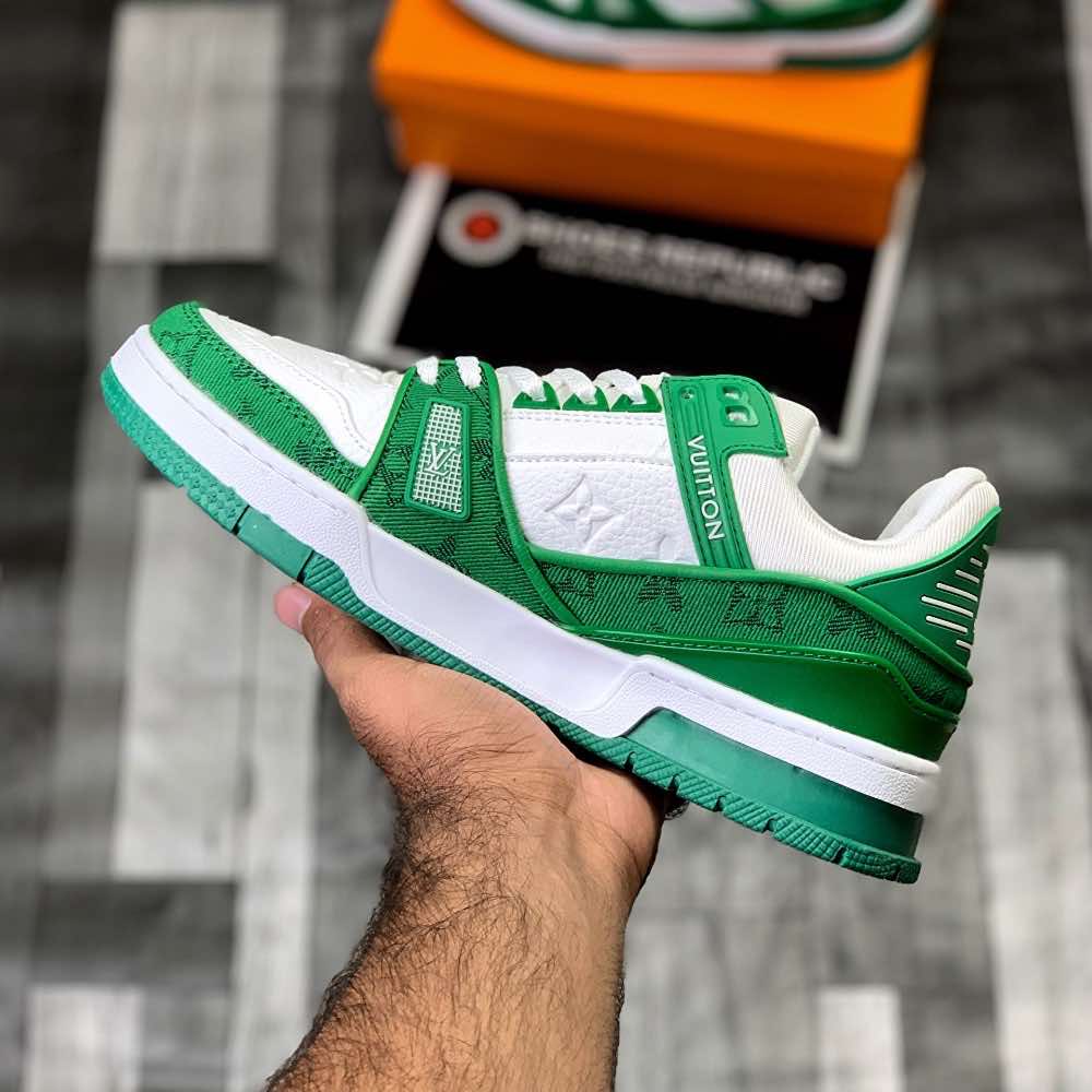 Lo-Vi Trainers Green | Fresh & Fashionable Look - ShoesRepublic