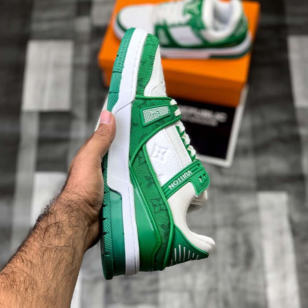 Lo-Vi Trainers Green | Fresh & Fashionable Look - ShoesRepublic