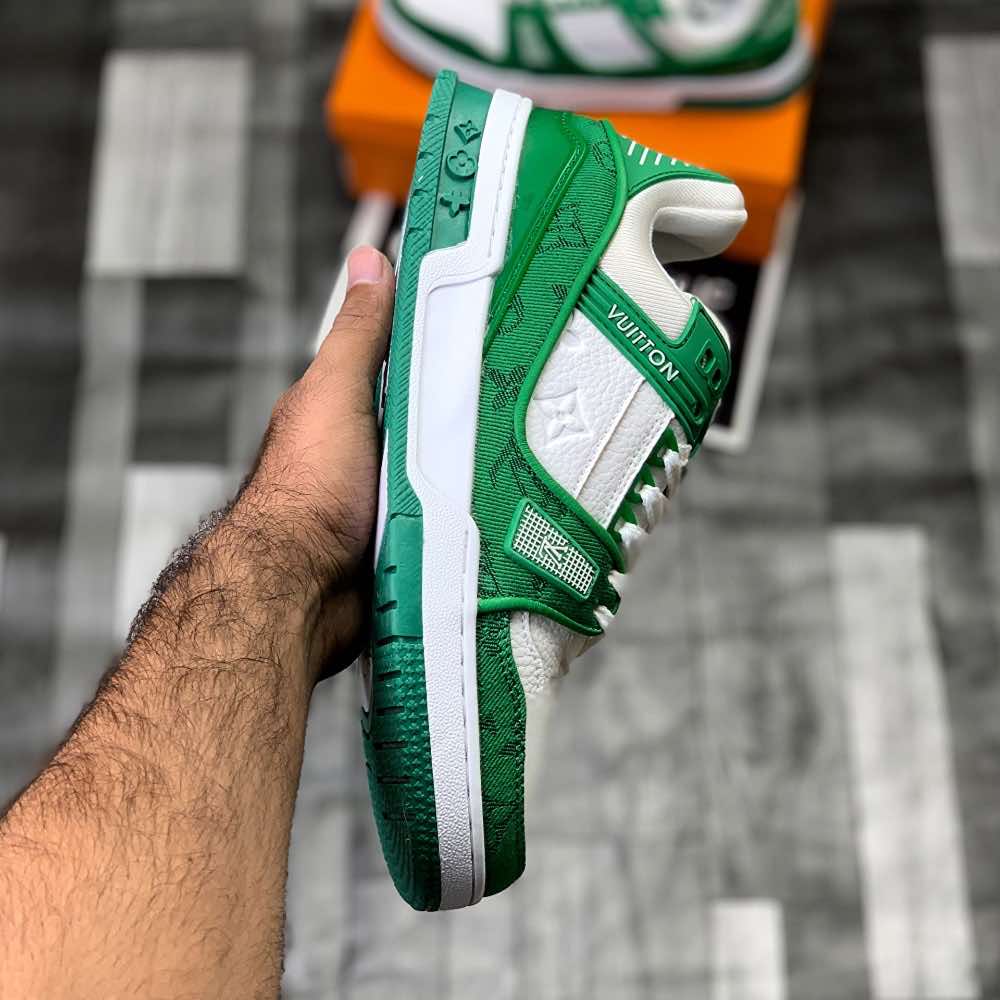 Lo-Vi Trainers Green | Fresh & Fashionable Look - ShoesRepublic