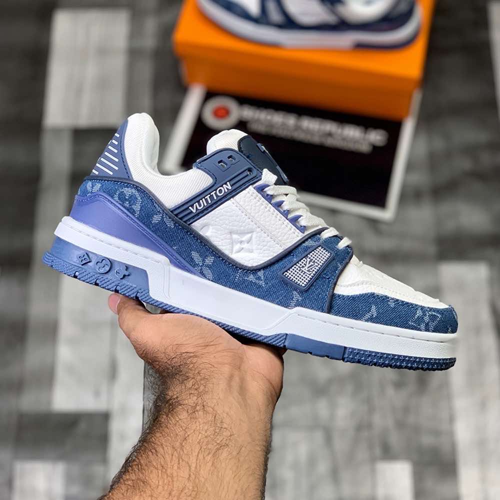 Lo-Vi Trainers Navy Versatile Style, Easy to Match