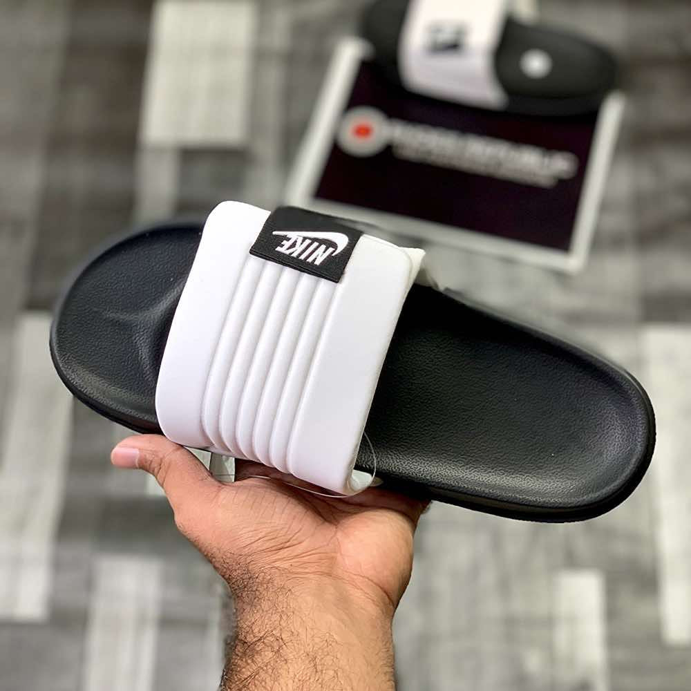 NK off-courtt adjust slide (Black White) - ShoesRepublic