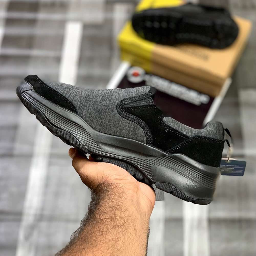 Skecherrs Archfitt Slip-In "Black" - ShoesRepublic