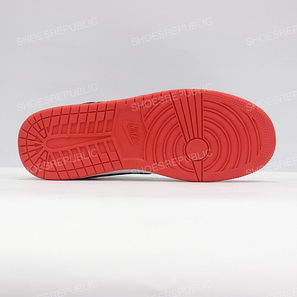 Air Jordan 1 Low Black Toe - Classic Black & Red