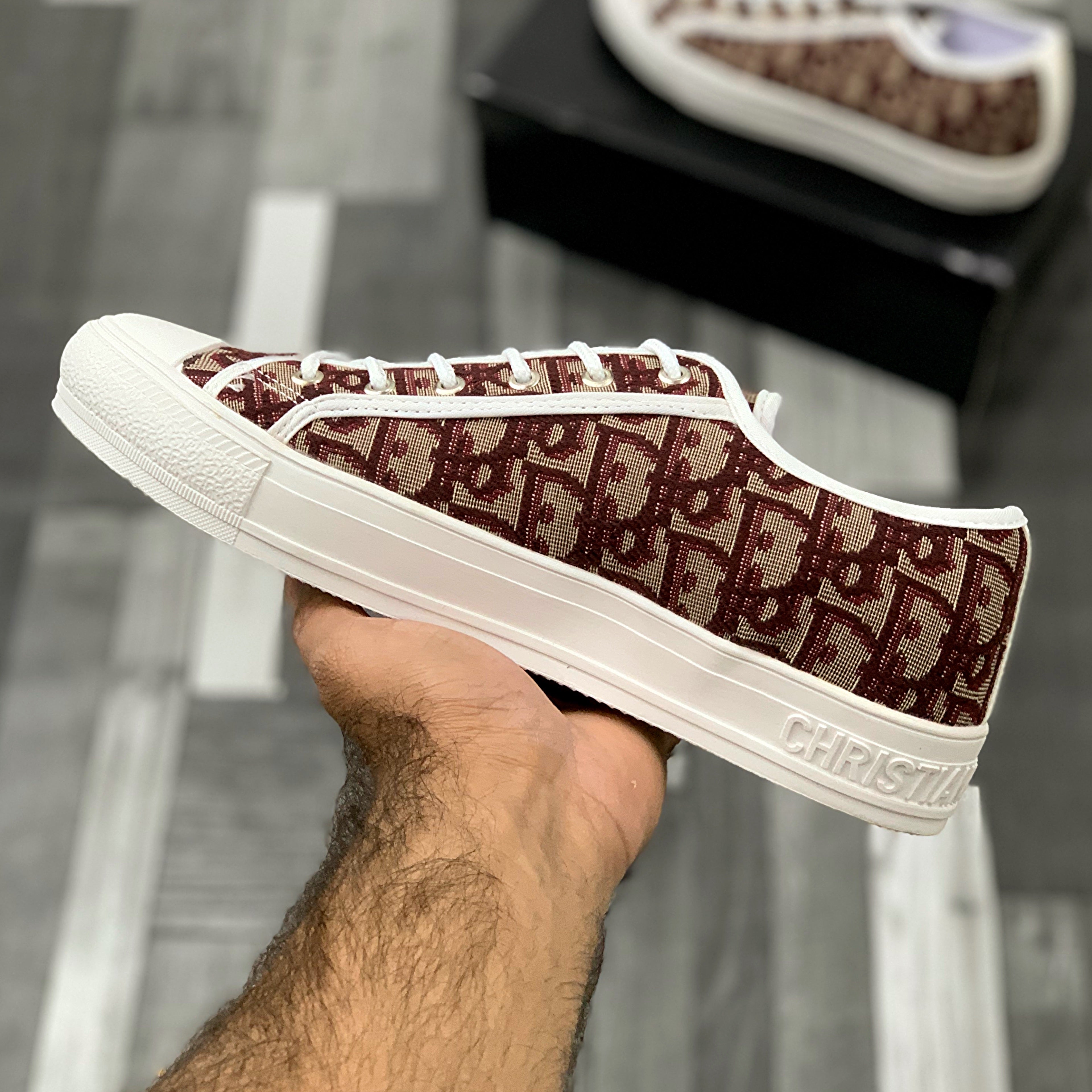 Walk’n’Diiorr Lace-up Sneakers (Maroon)