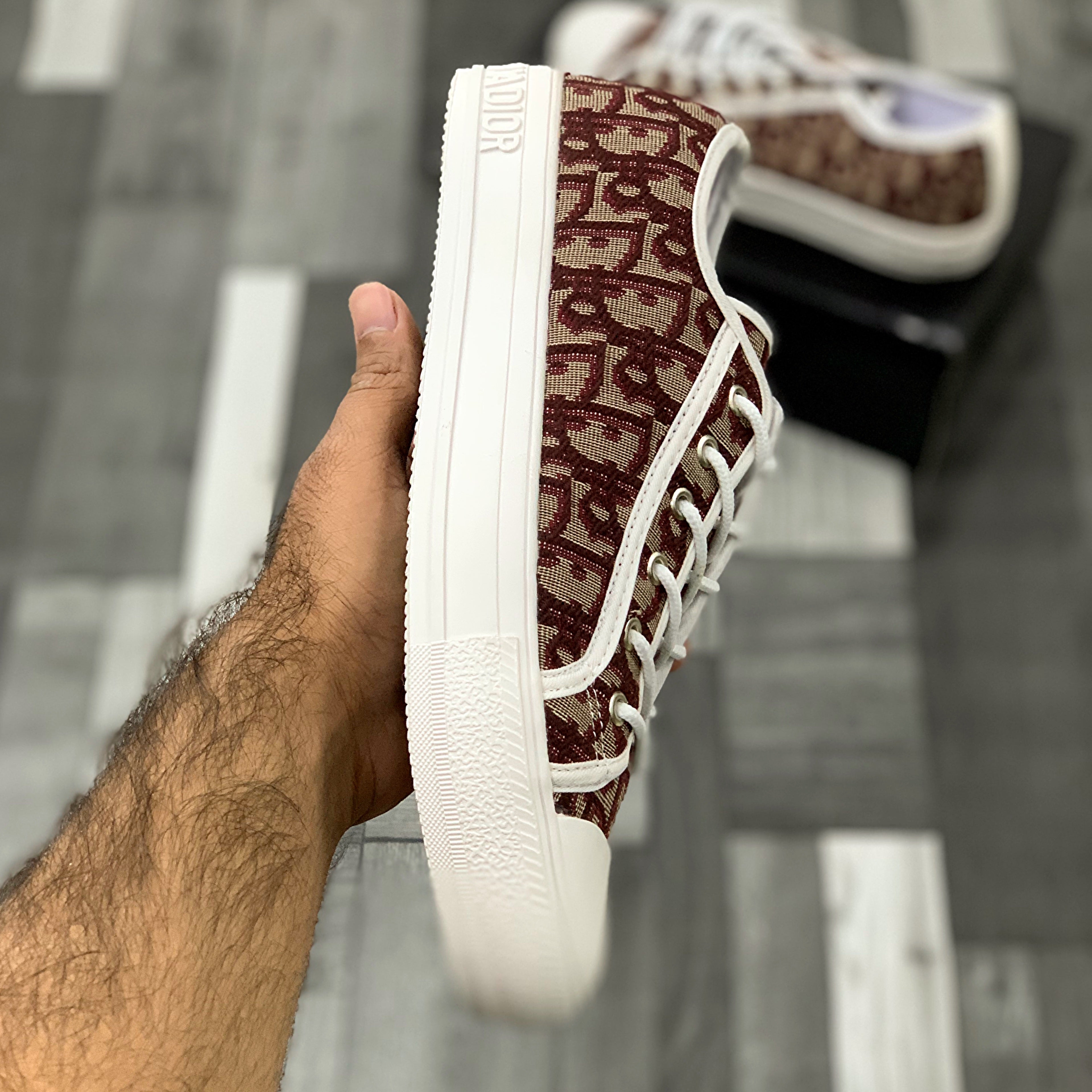 Walk’n’Diiorr Lace-up Sneakers (Maroon)