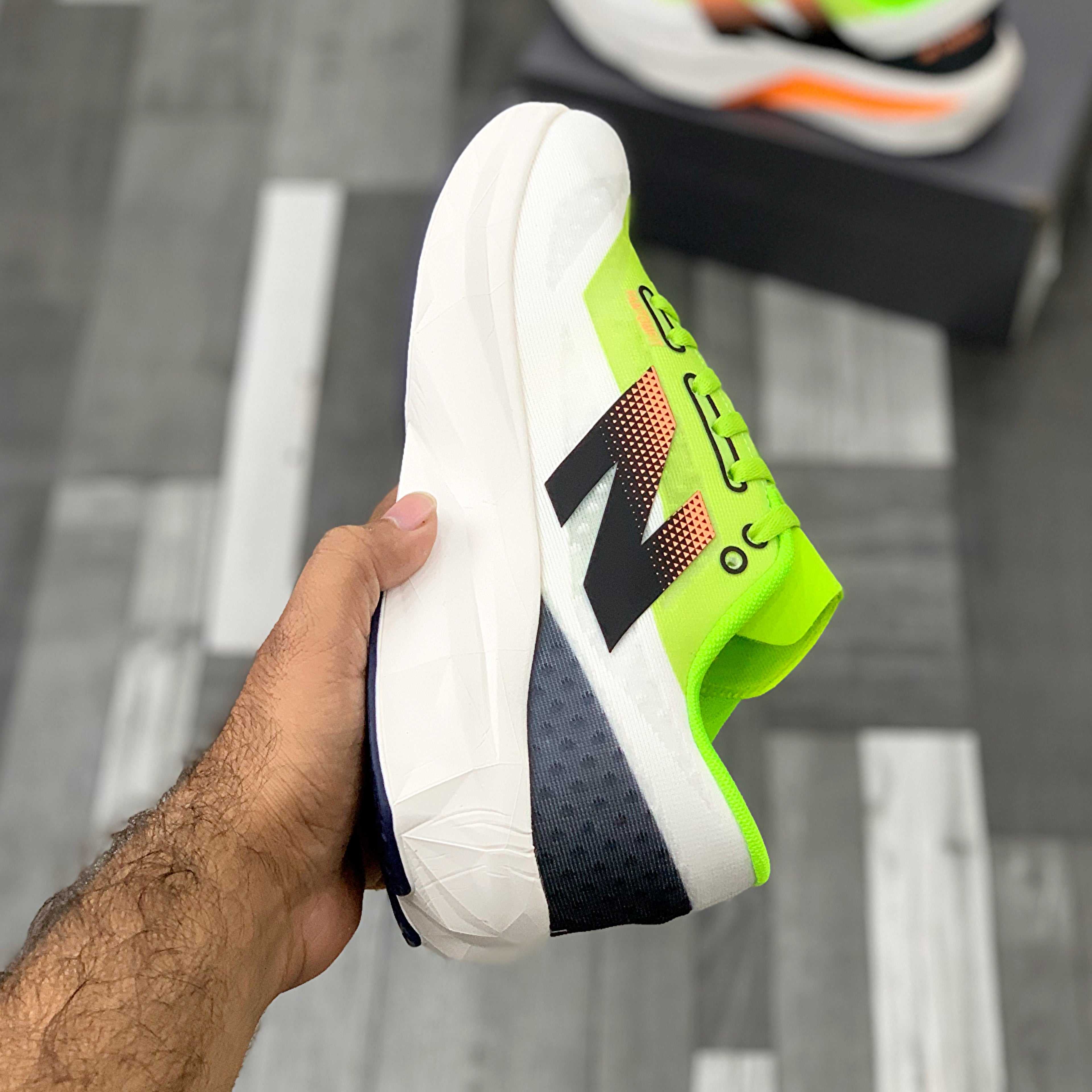 NB Fuelcell Rebel V4 (Lime Hot Mango)