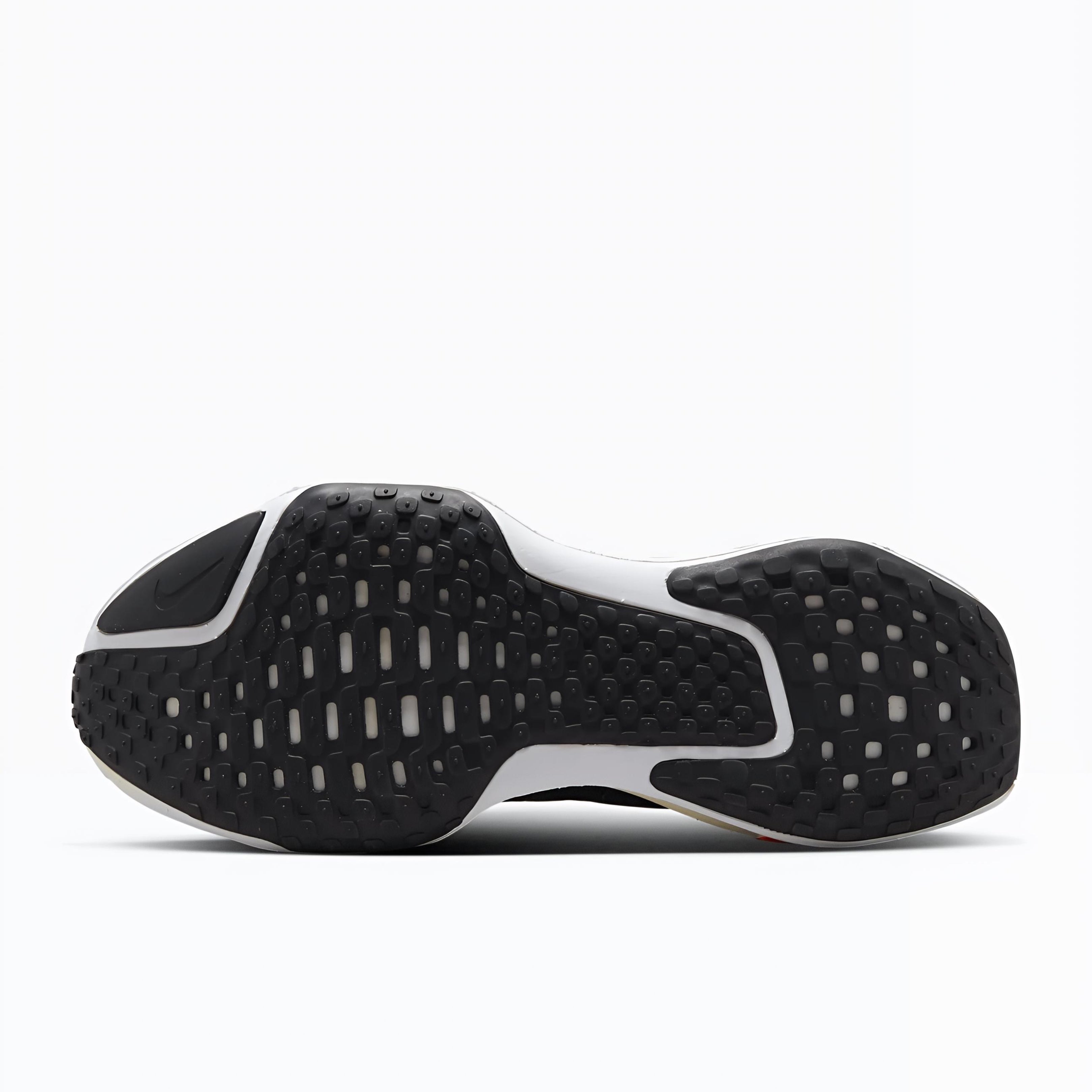 Nk Zooom X Invinciible Runn 3 (Black)
