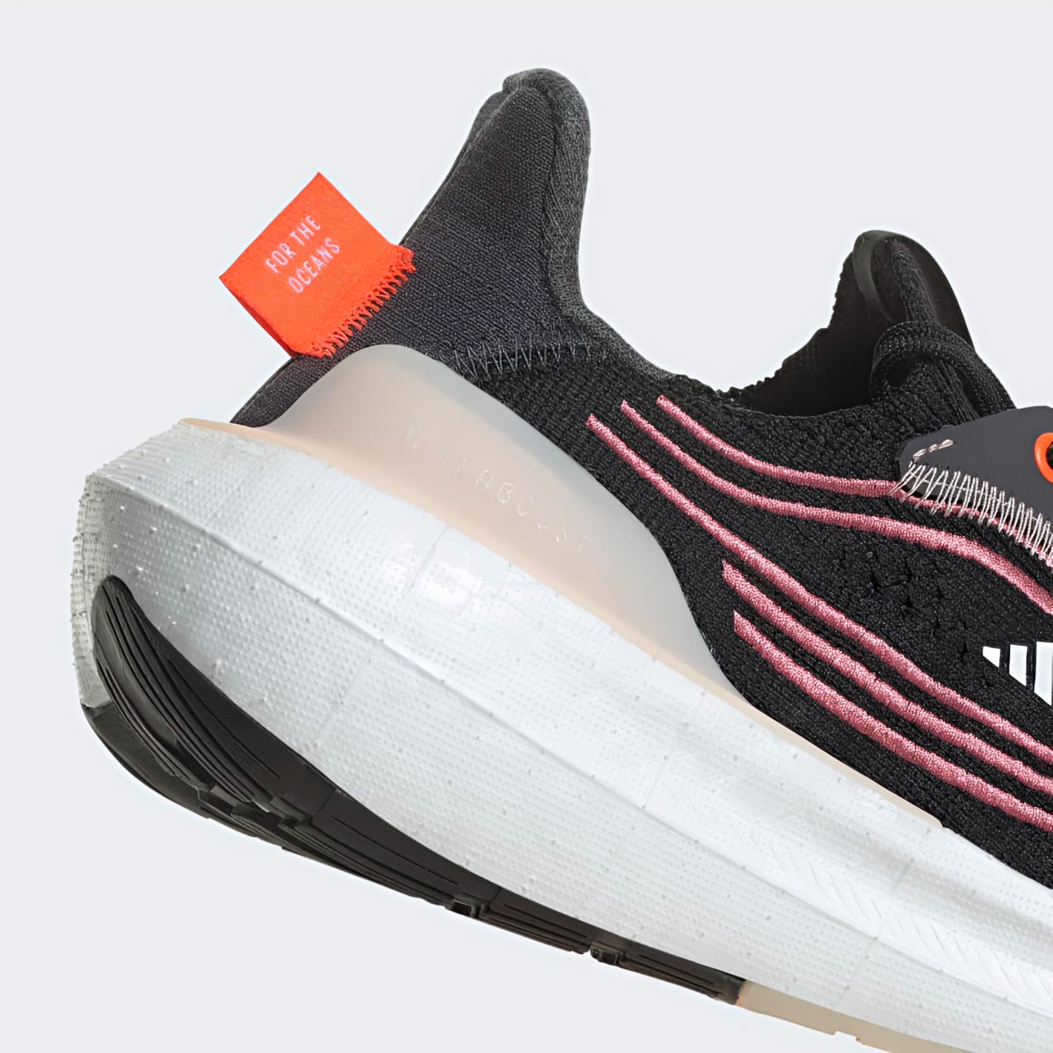 UB LightBoost 23 x Parleyy (Black Red)