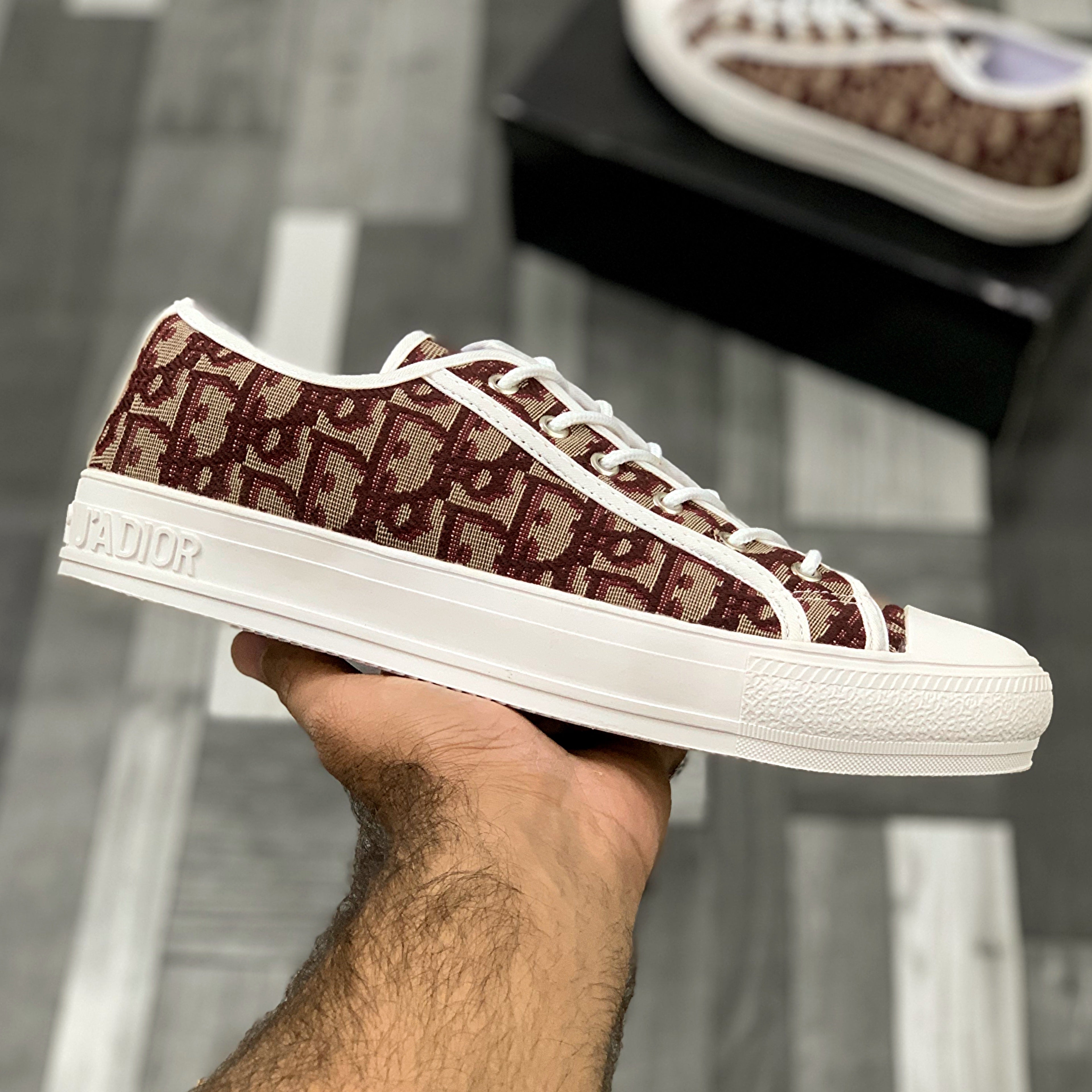 Walk’n’Diiorr Lace-up Sneakers (Maroon)