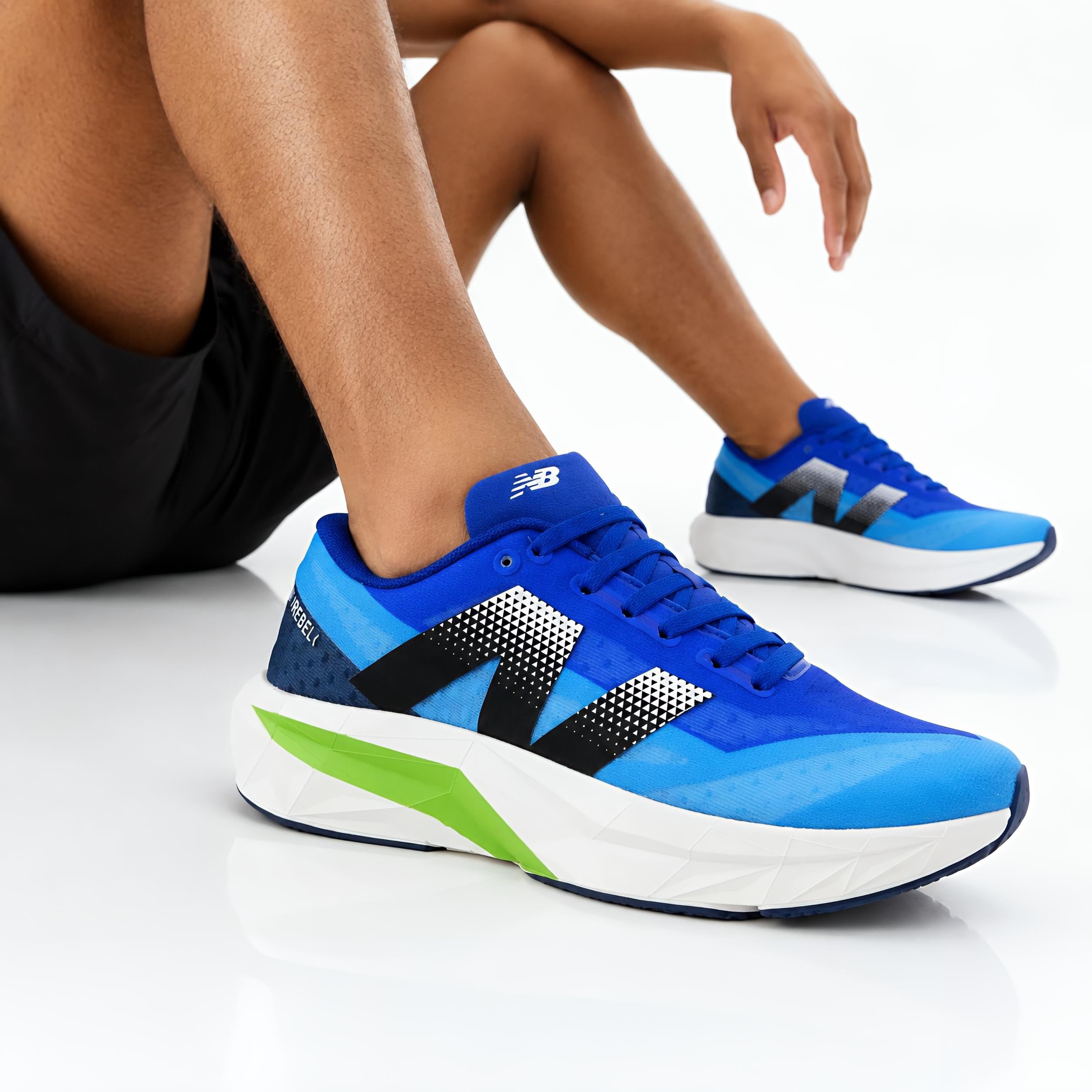 NB Fuelcell Rebel V4 (limelight blue)