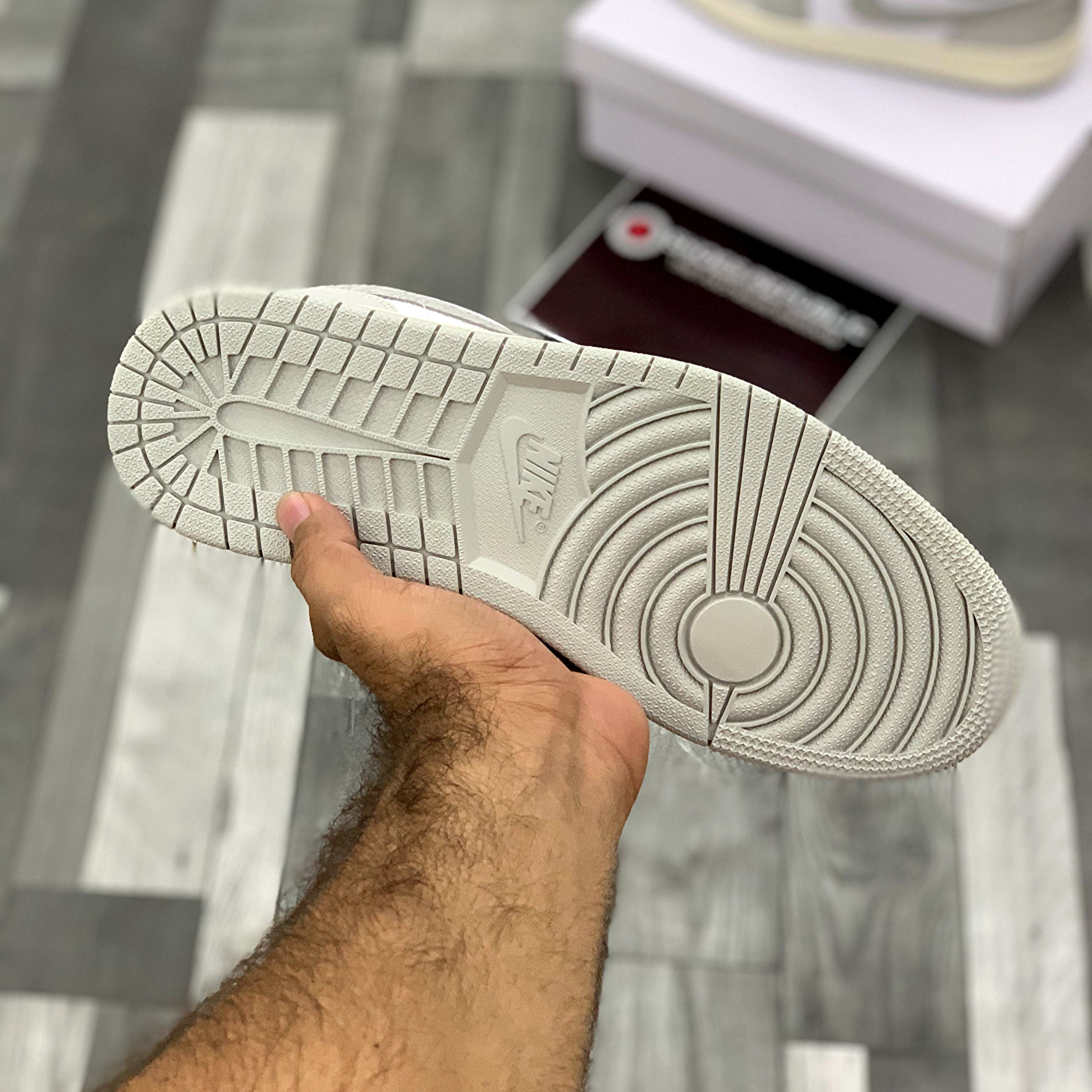 nike shoes with lights in the sole