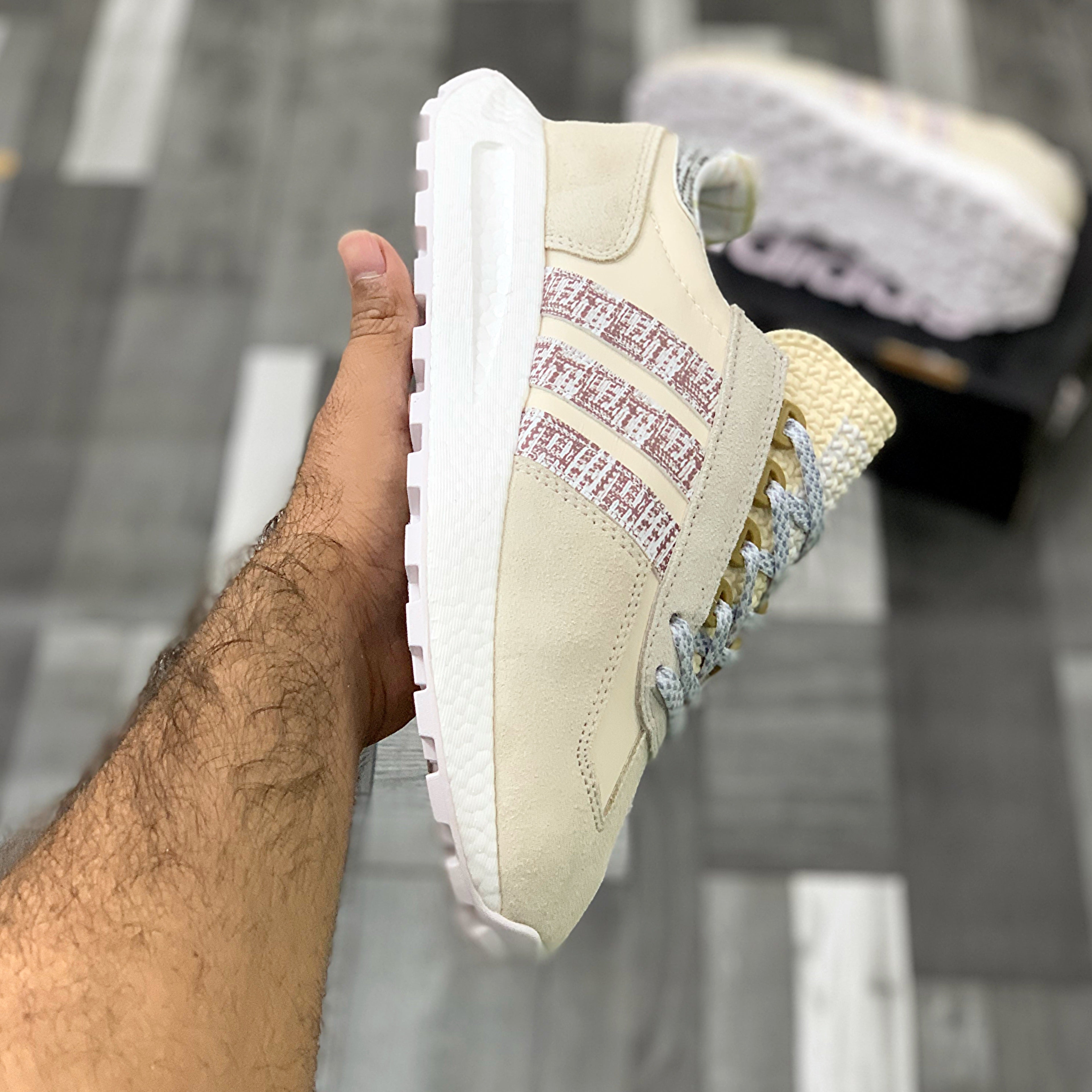 Adi Retropy E5 Trainers (Wheat)