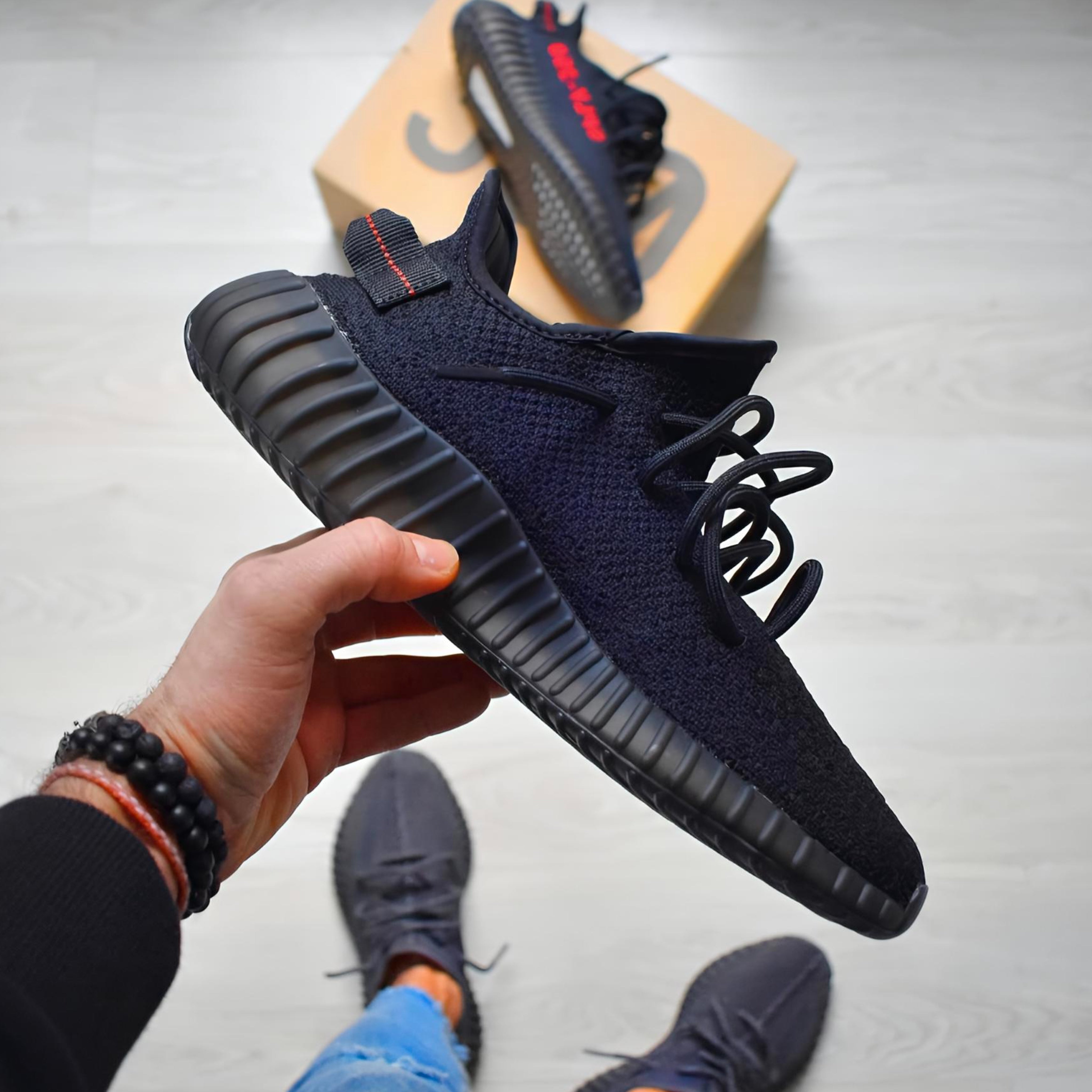 Yeezzy 350 (Bred) Premium 1:1 UA Batch
