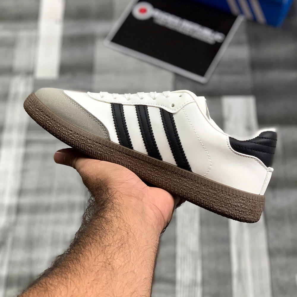 Adidas shoes karachi xxl best sale