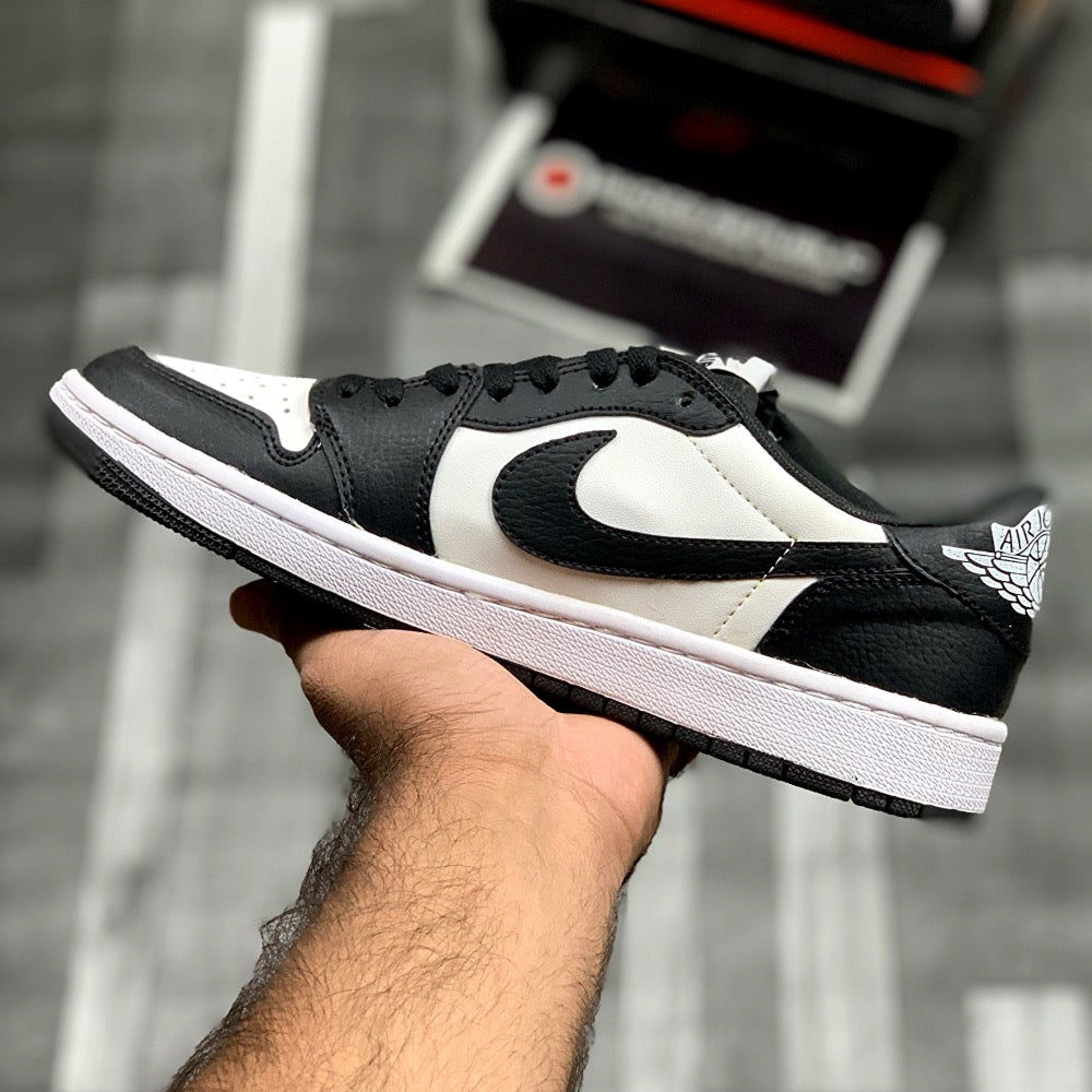 Aj-1 lows Traviis (Panda) - ShoesRepublic 