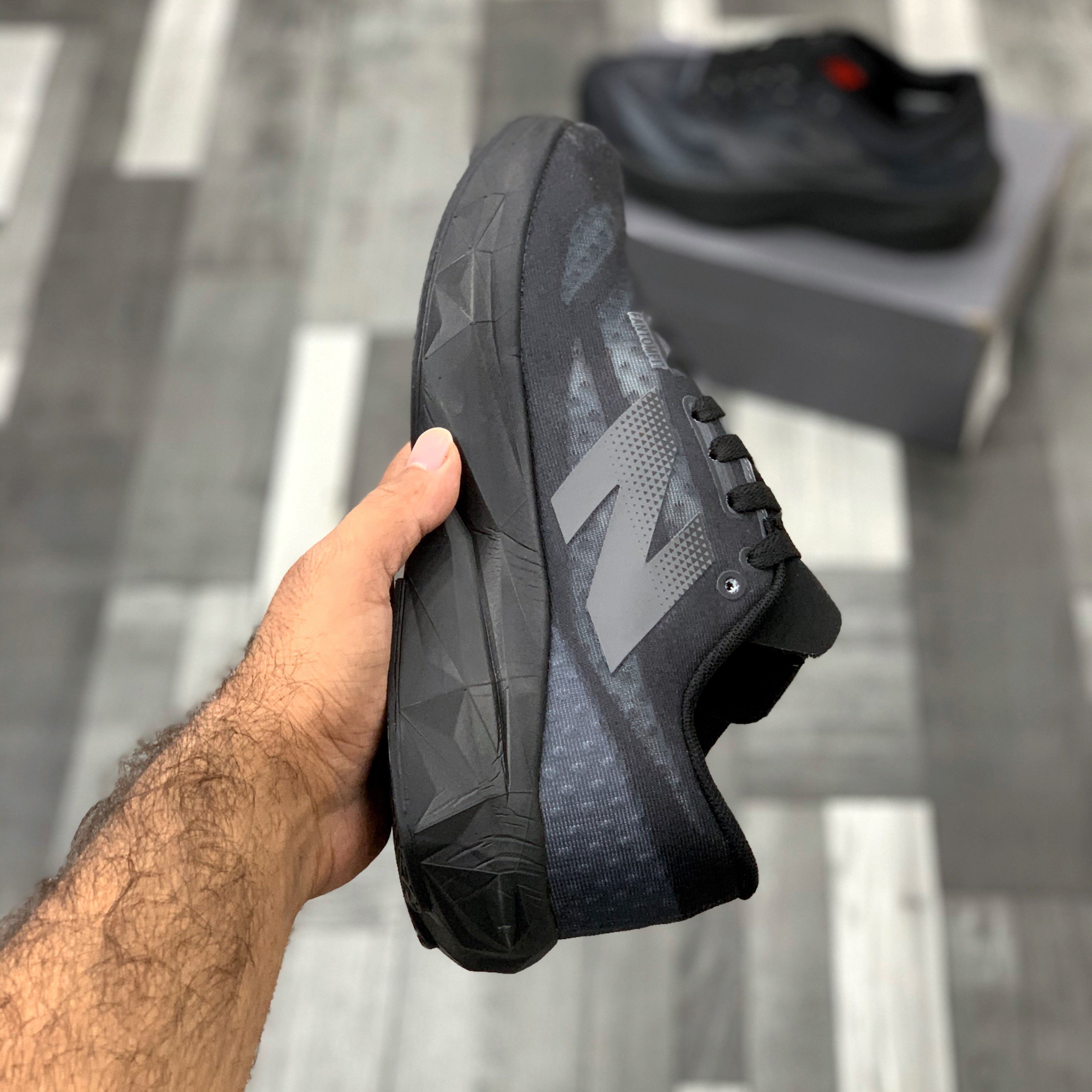 NB Fuelcell Rebel V4 (Triple Black)