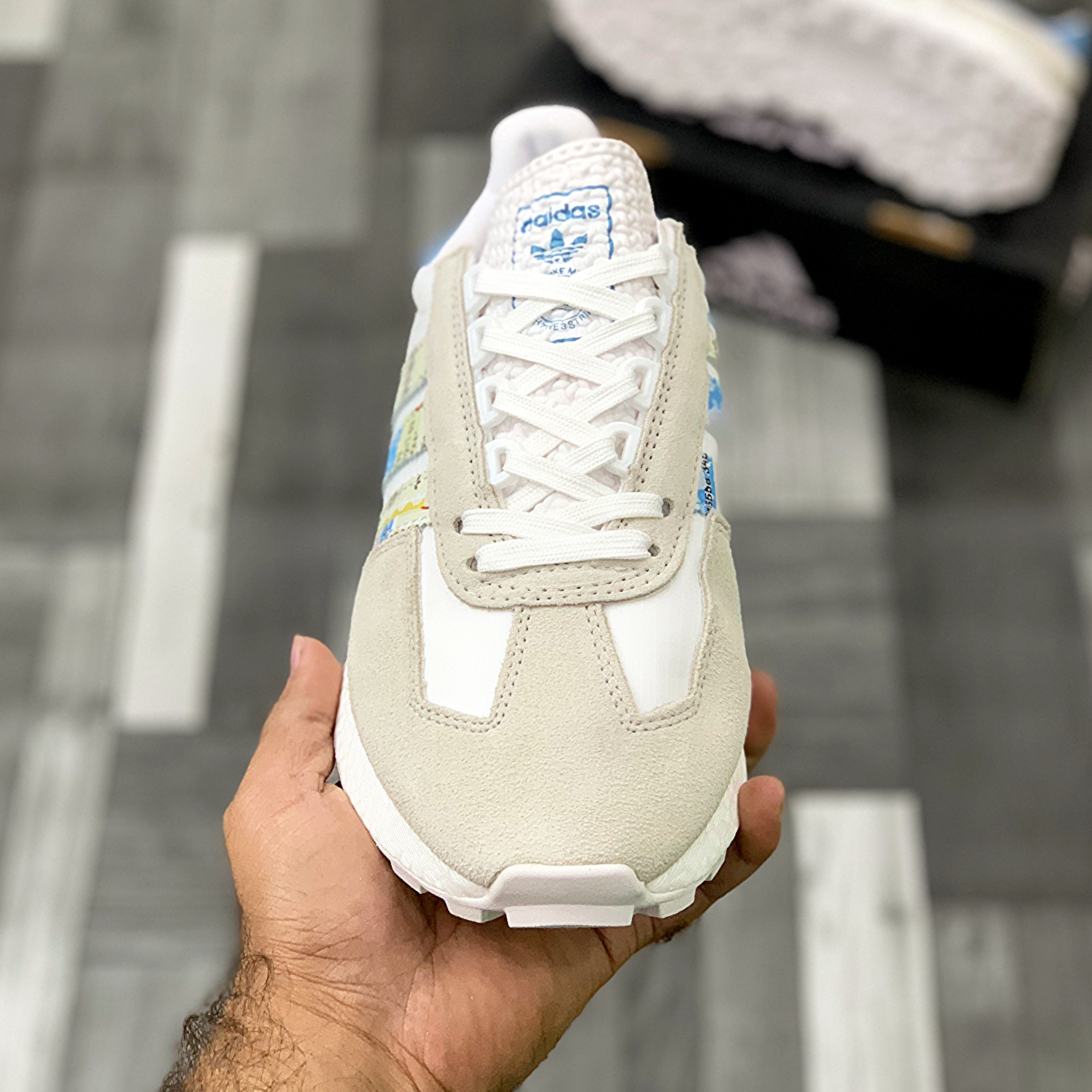 Adi Retropy E5 Trainers  (Blue Art)