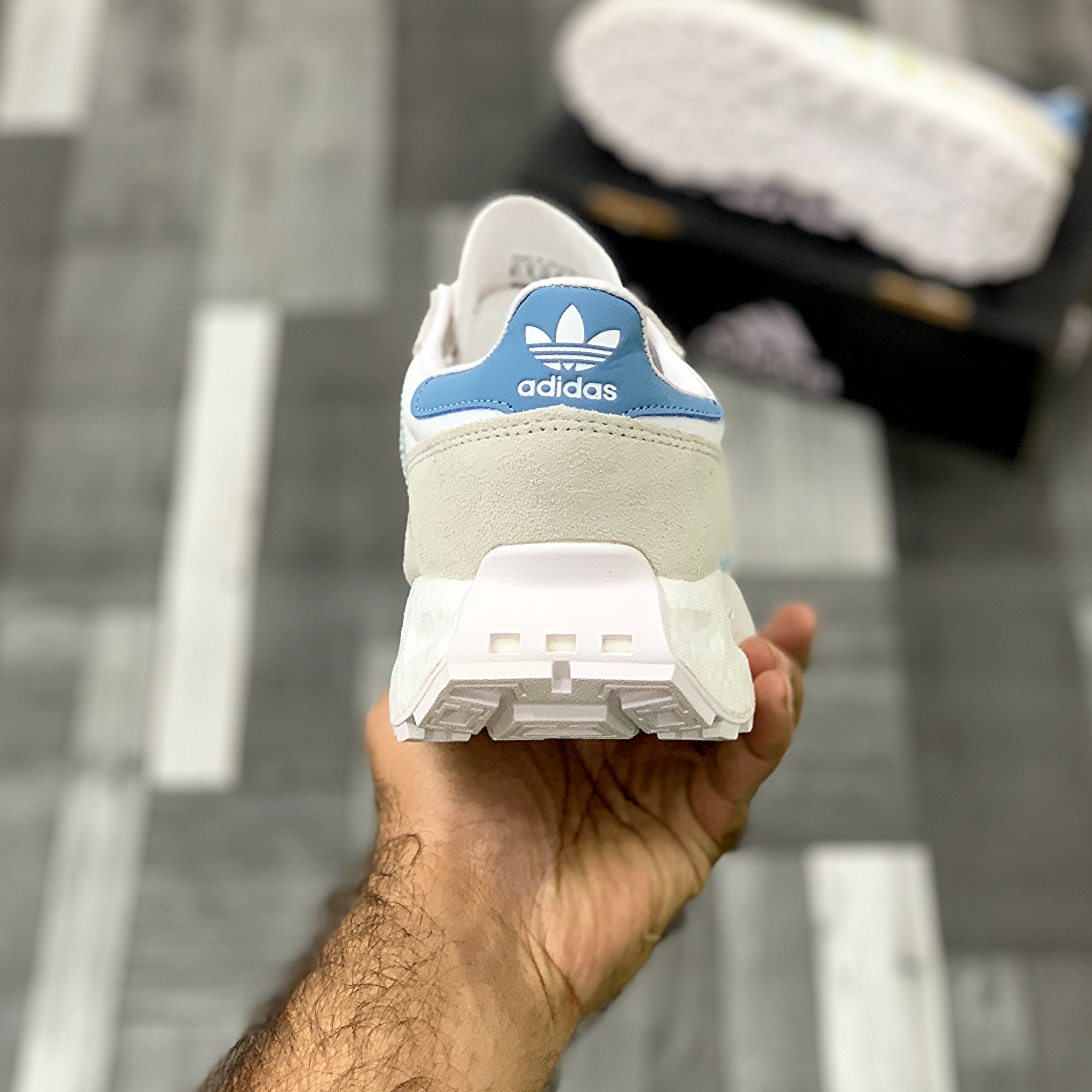 Adi Retropy E5 Trainers  (Blue Art)