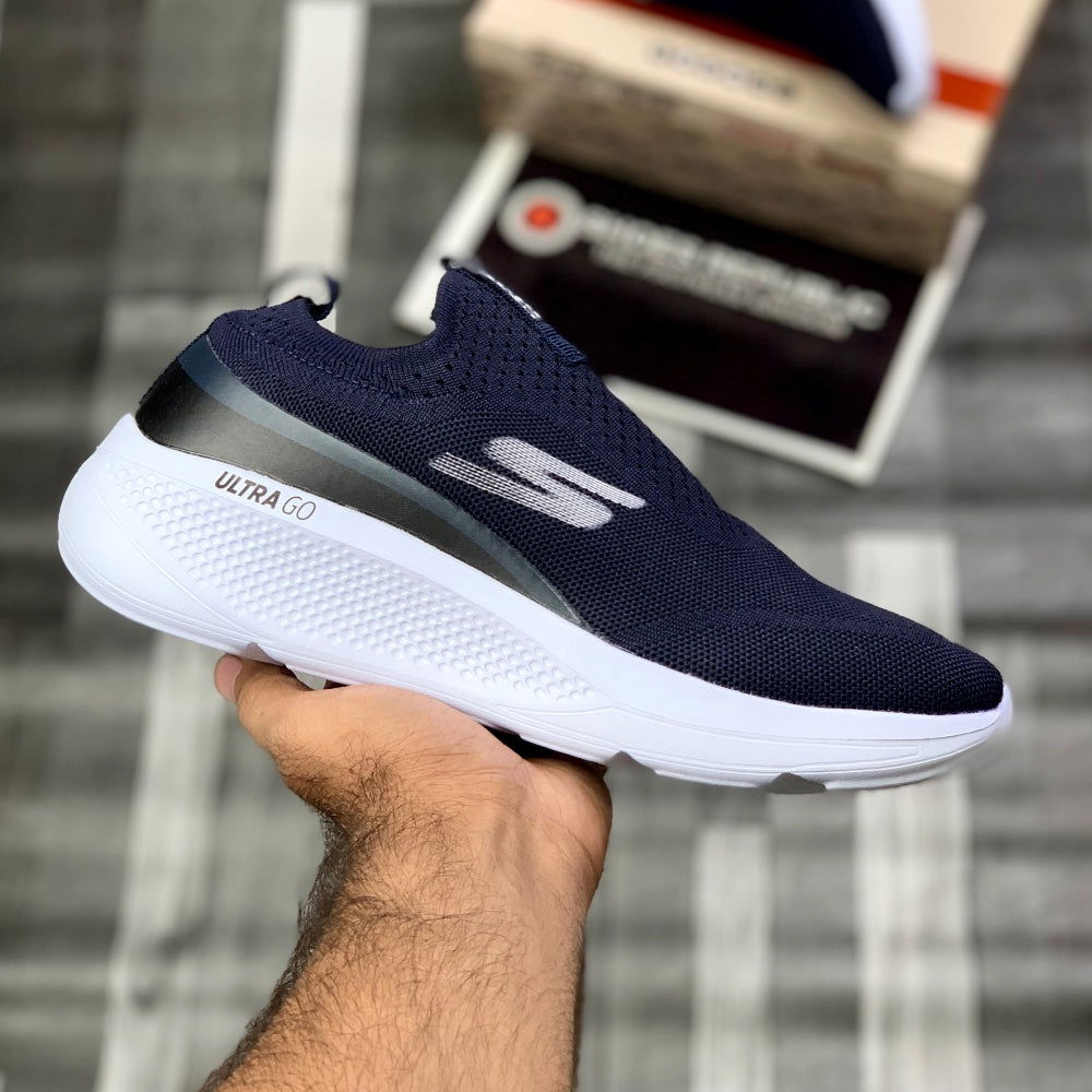 Skecherrs GoRun UltraGo “Navy" - ShoesRepublic 