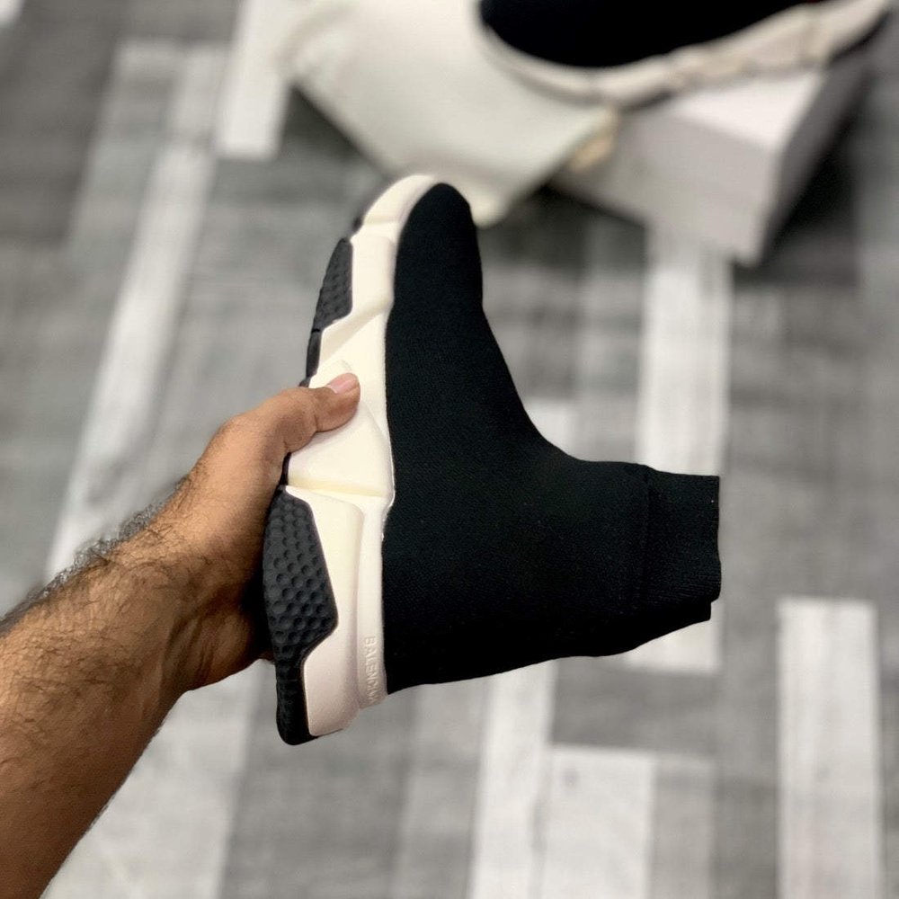 Speeed Traiiners BB x Mrr Porrter (Black-White) - ShoesRepublic 