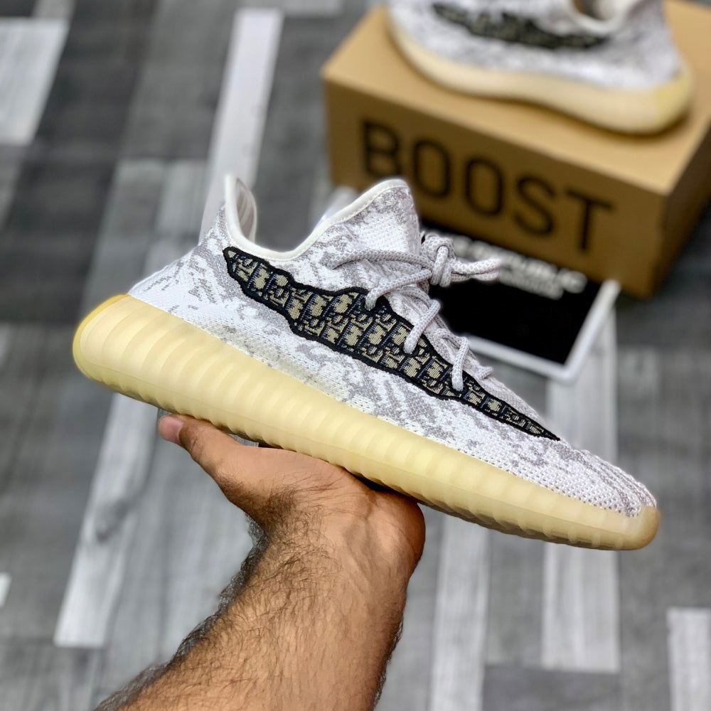 Yeeezzyy 350 v2 x Diiorr Reflectiive (Cream) Real Boost Premuiim Batch - ShoesRepublic 