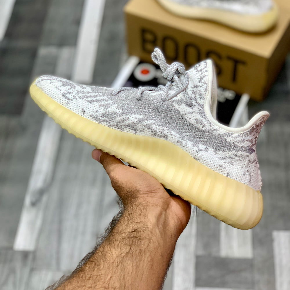 Yeeezzyy 350 v2 x Diiorr Reflectiive (Cream) Real Boost Premuiim Batch - ShoesRepublic 