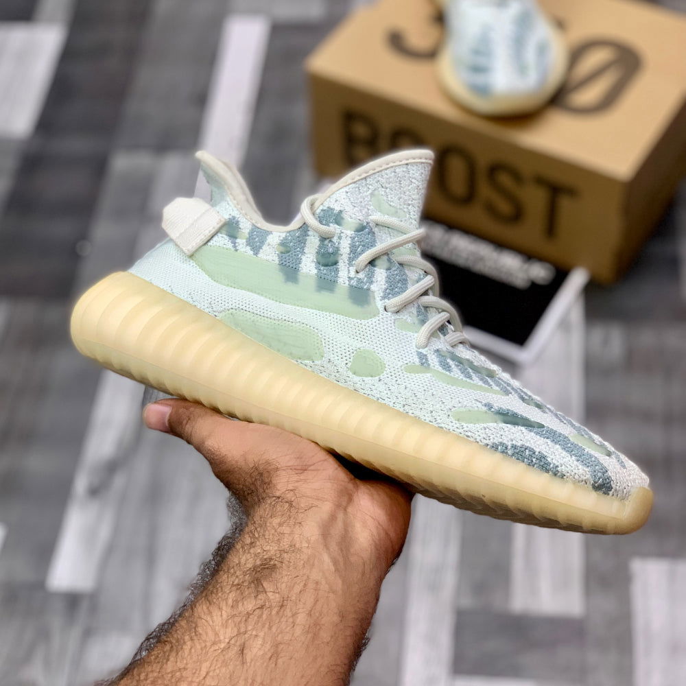 Yeeezzyy 350 v3 Glow (Ice) Real Boost Premuiim Batch - ShoesRepublic 