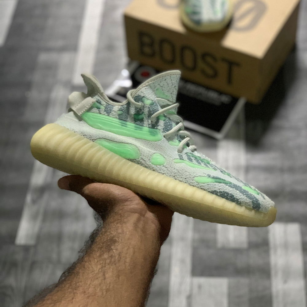 Yeeezzyy 350 v3 Glow (Ice) Real Boost Premuiim Batch - ShoesRepublic 